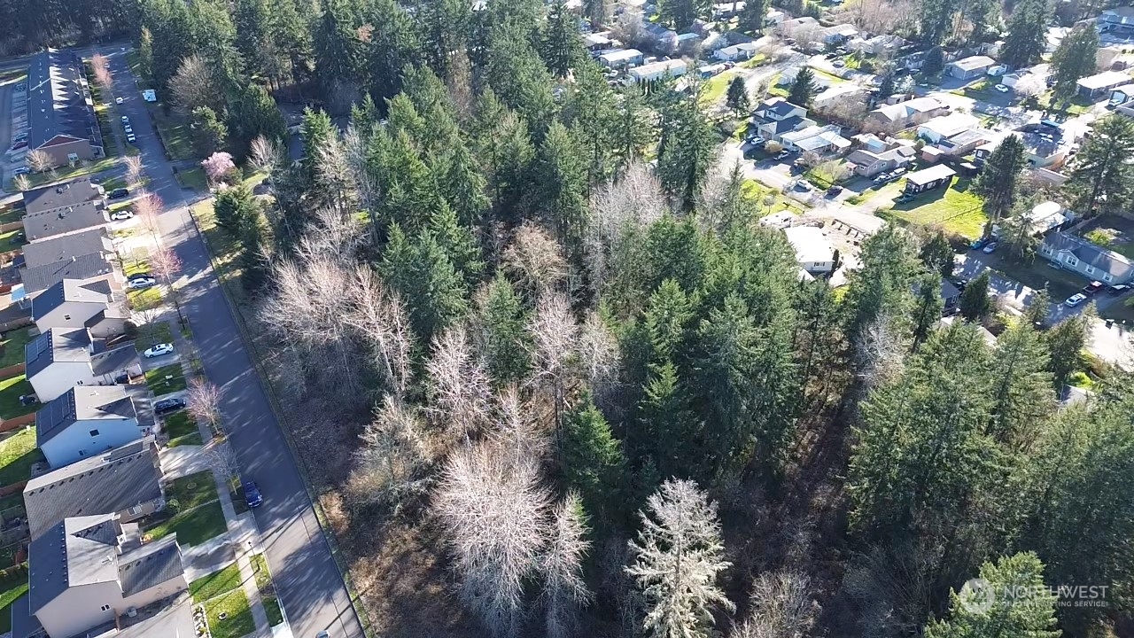 7132 Hawks Prairie Road Property Photo 5