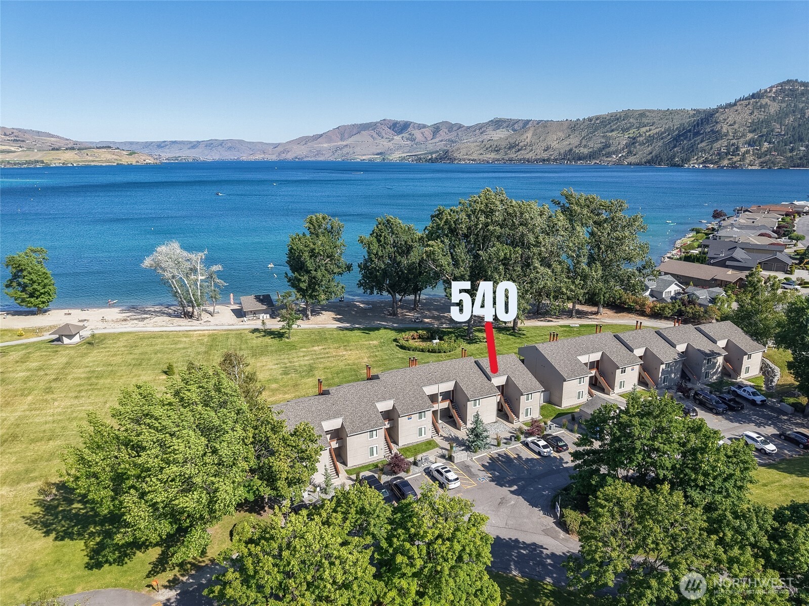 1 Beach 540-g Property Photo 3