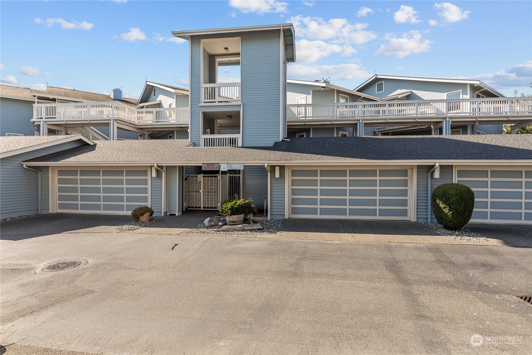 651 Se Bayshore Drive B305 Property Photo 1