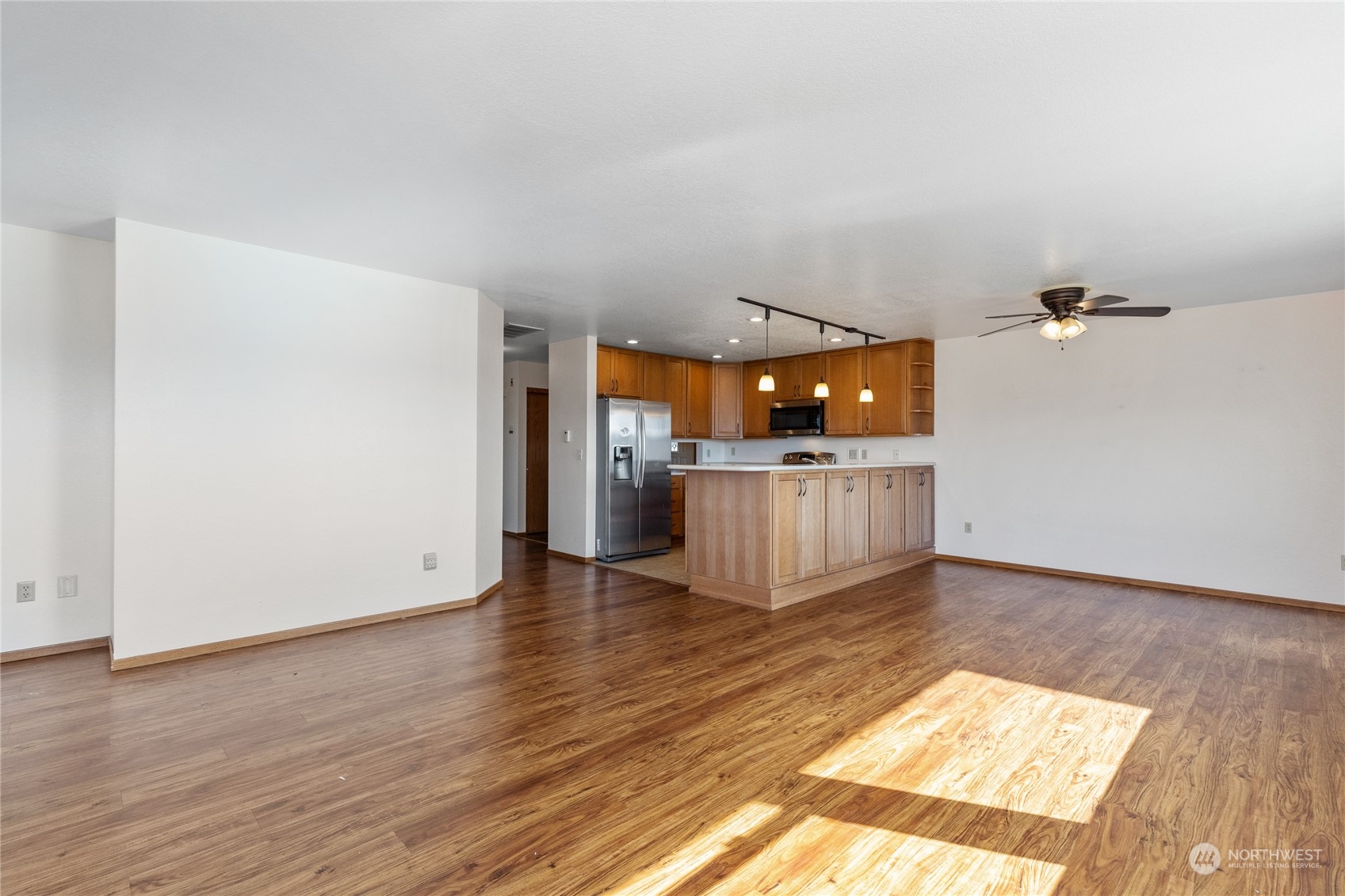 651 Se Bayshore Drive B305 Property Photo 5
