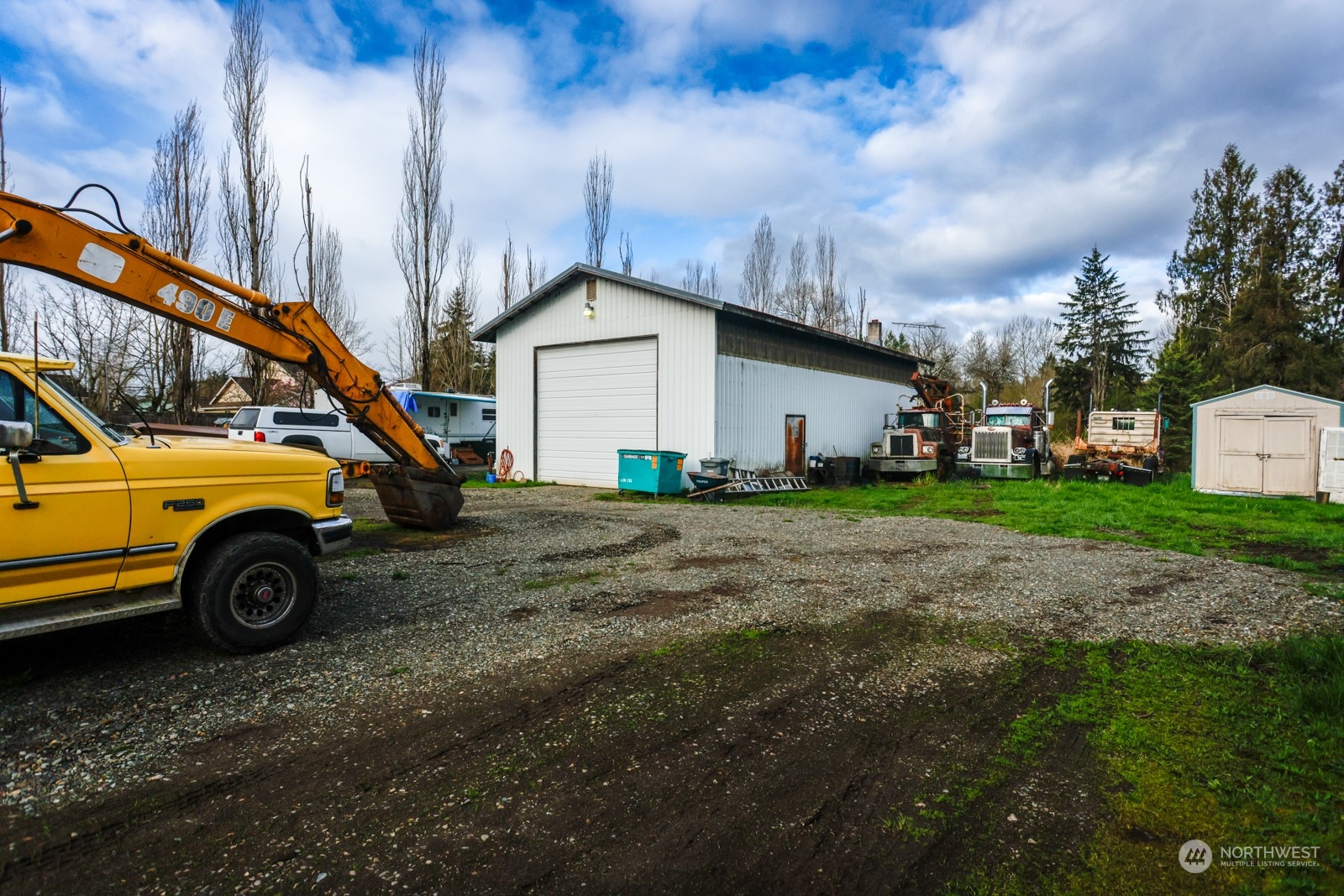 433 Hatch Street Property Photo 5
