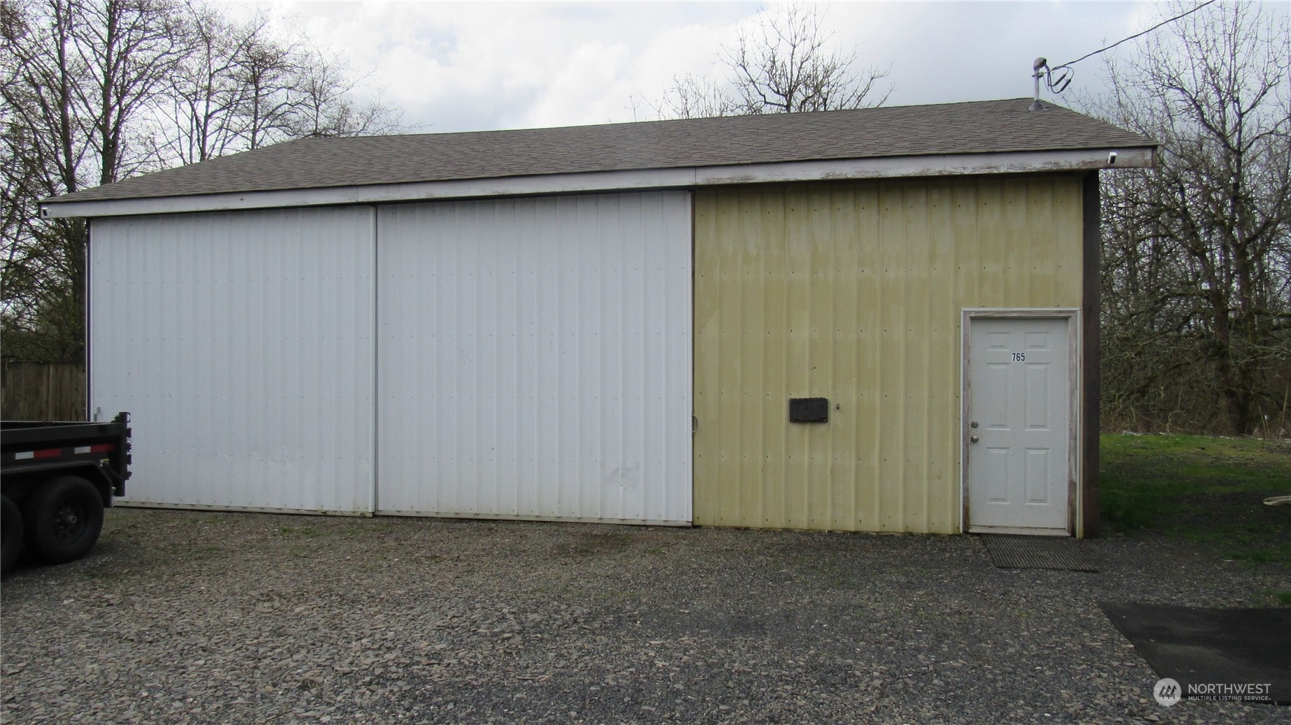 765 Sw Chehalis Avenue Property Photo 3