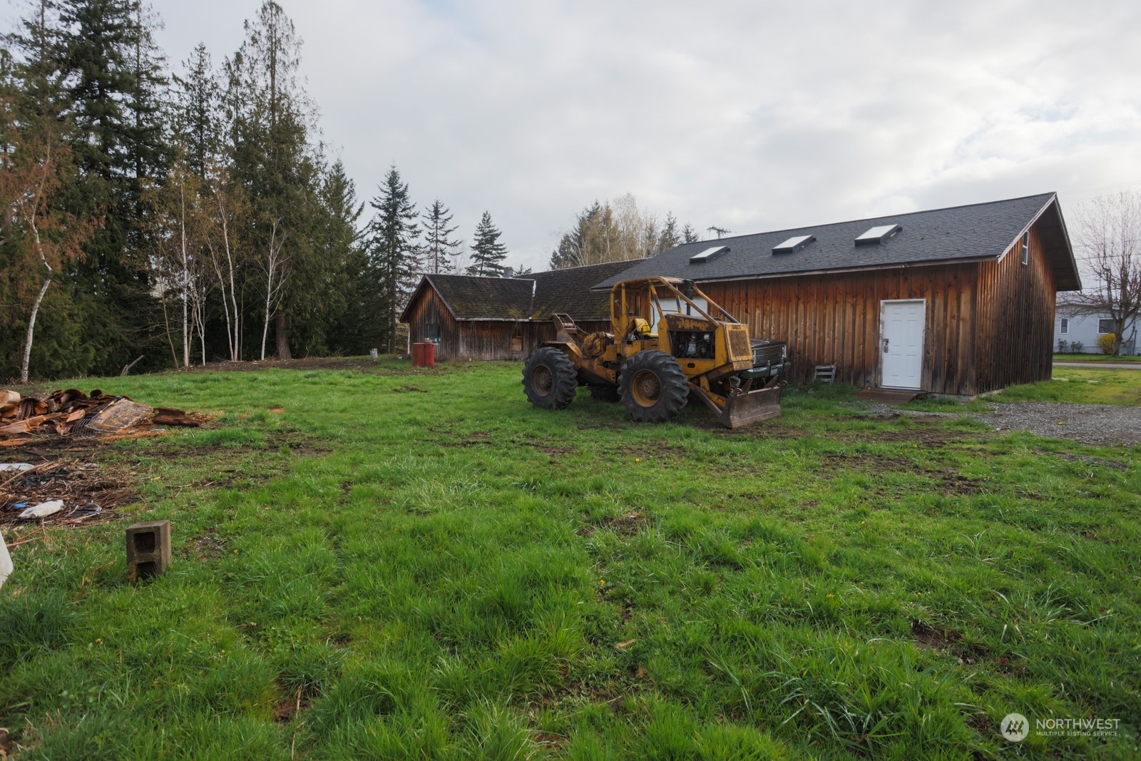 435 Hatch Street Property Photo 5