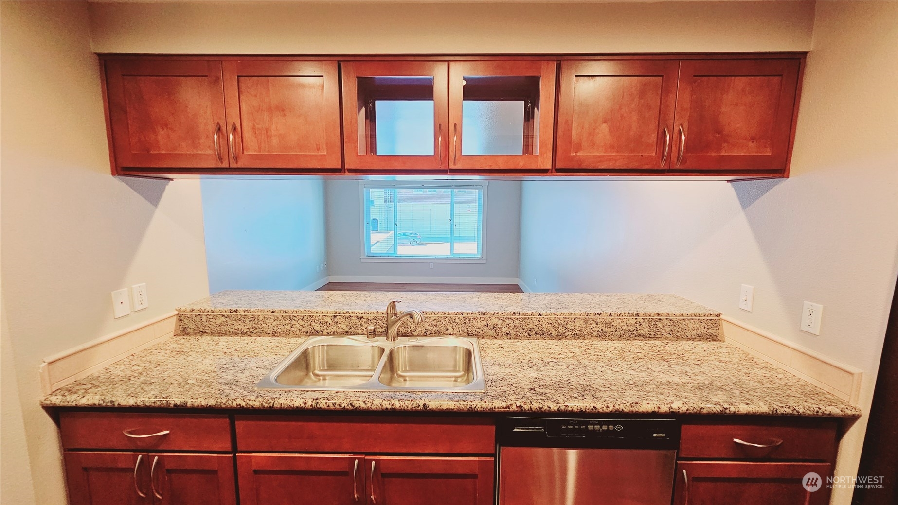 25 N Broadway 208 Property Photo 7