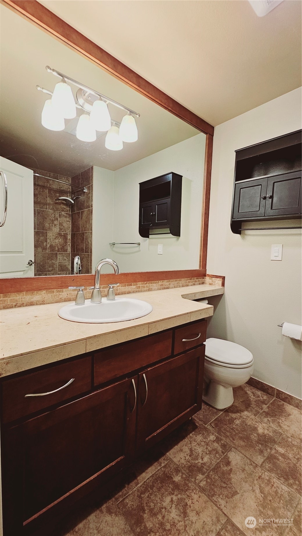 25 N Broadway 208 Property Photo 18