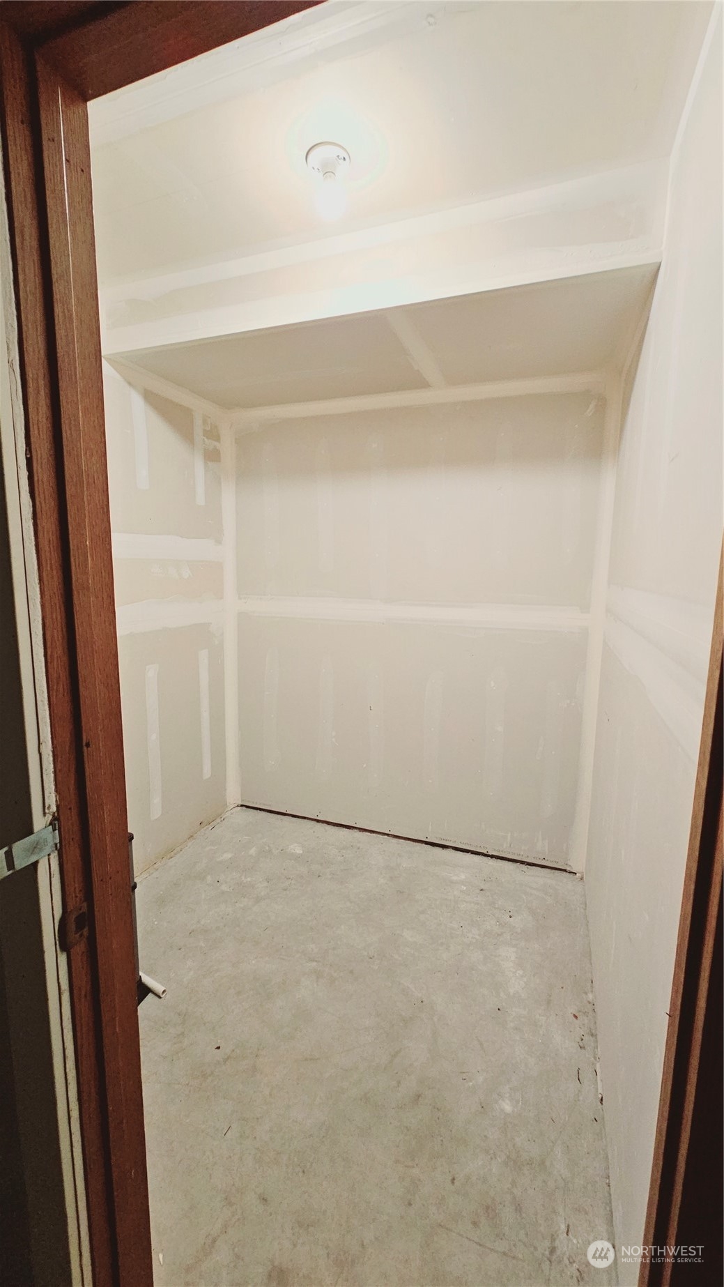 25 N Broadway 208 Property Photo 23
