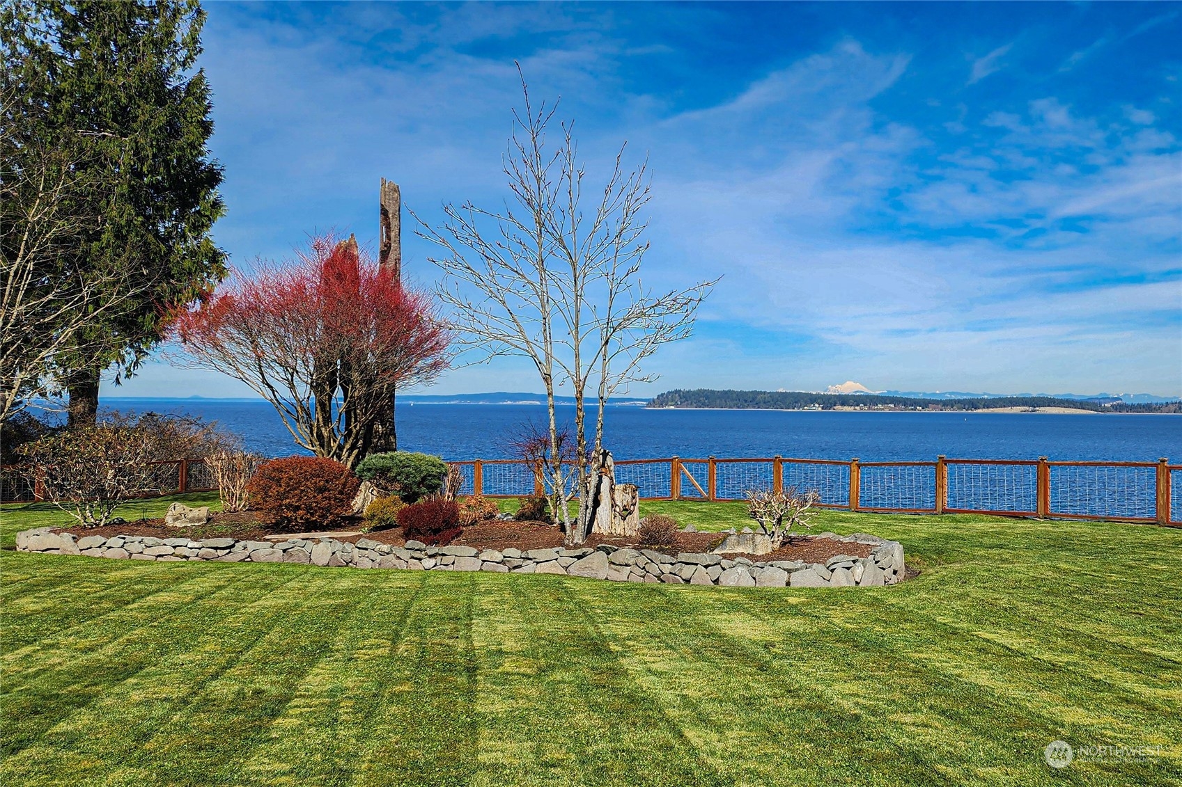 15 White Rock Lane Property Photo 3