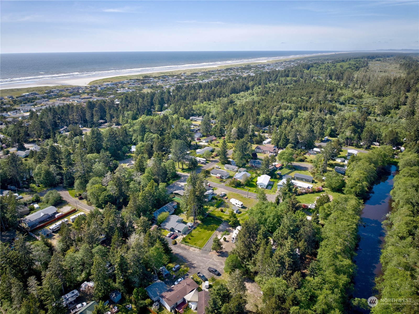 1413 321st Place Property Photo 4