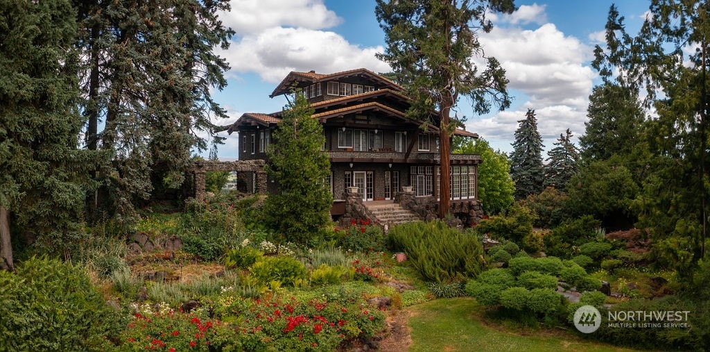 1191 Naches Heights Road Property Photo