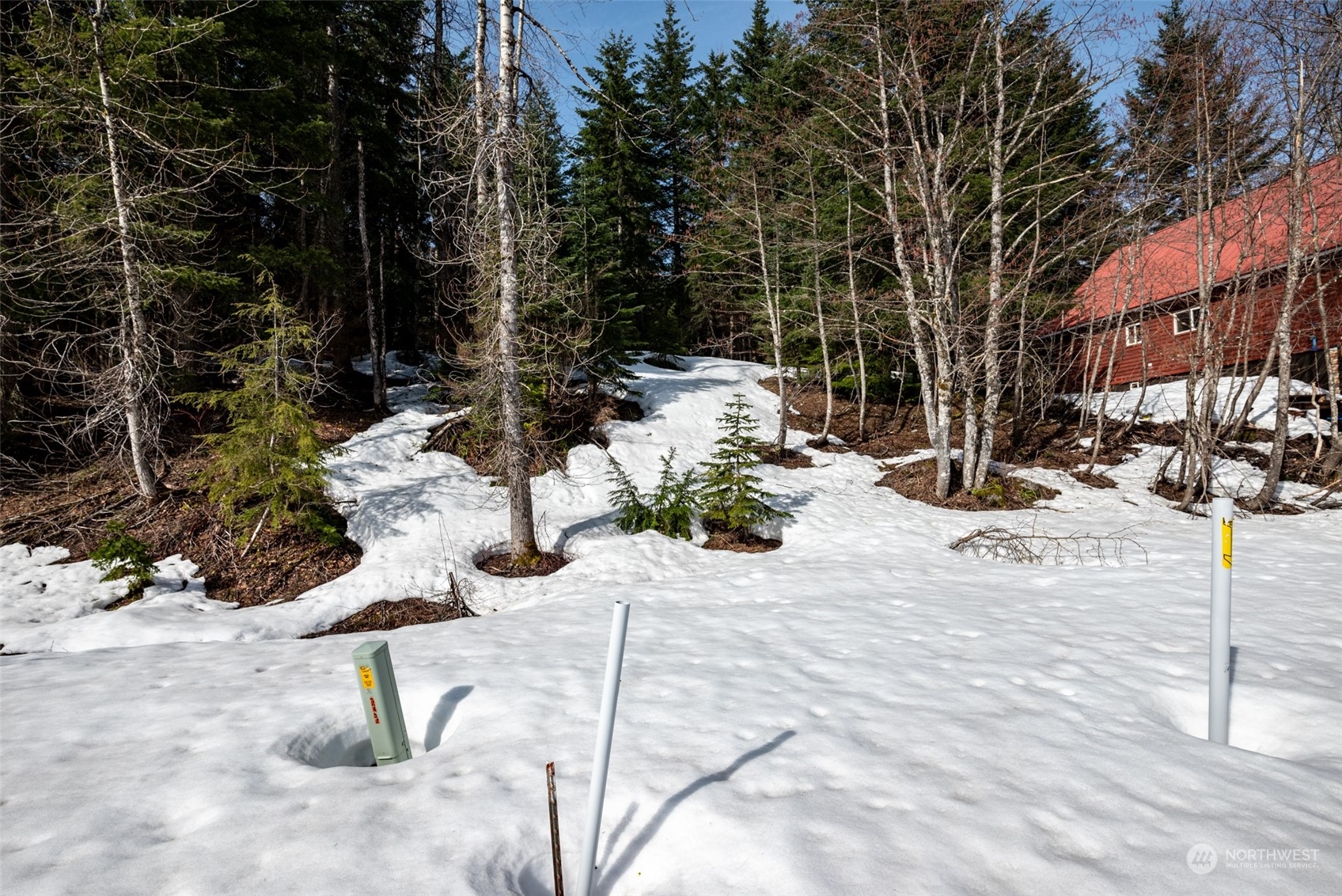 2 XX E Hyak Drive Property Photo 1