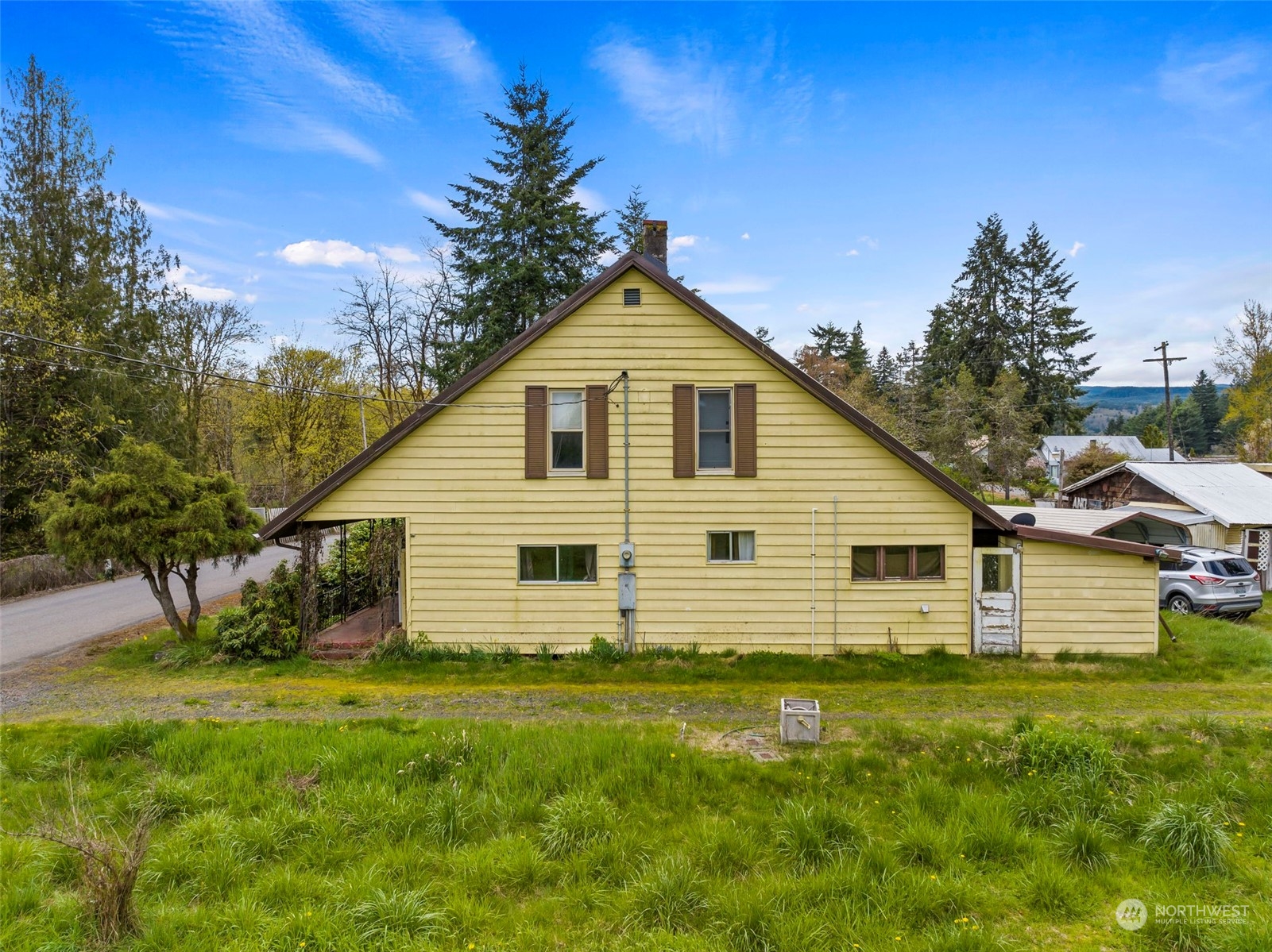 121 Jones Road Property Photo 3