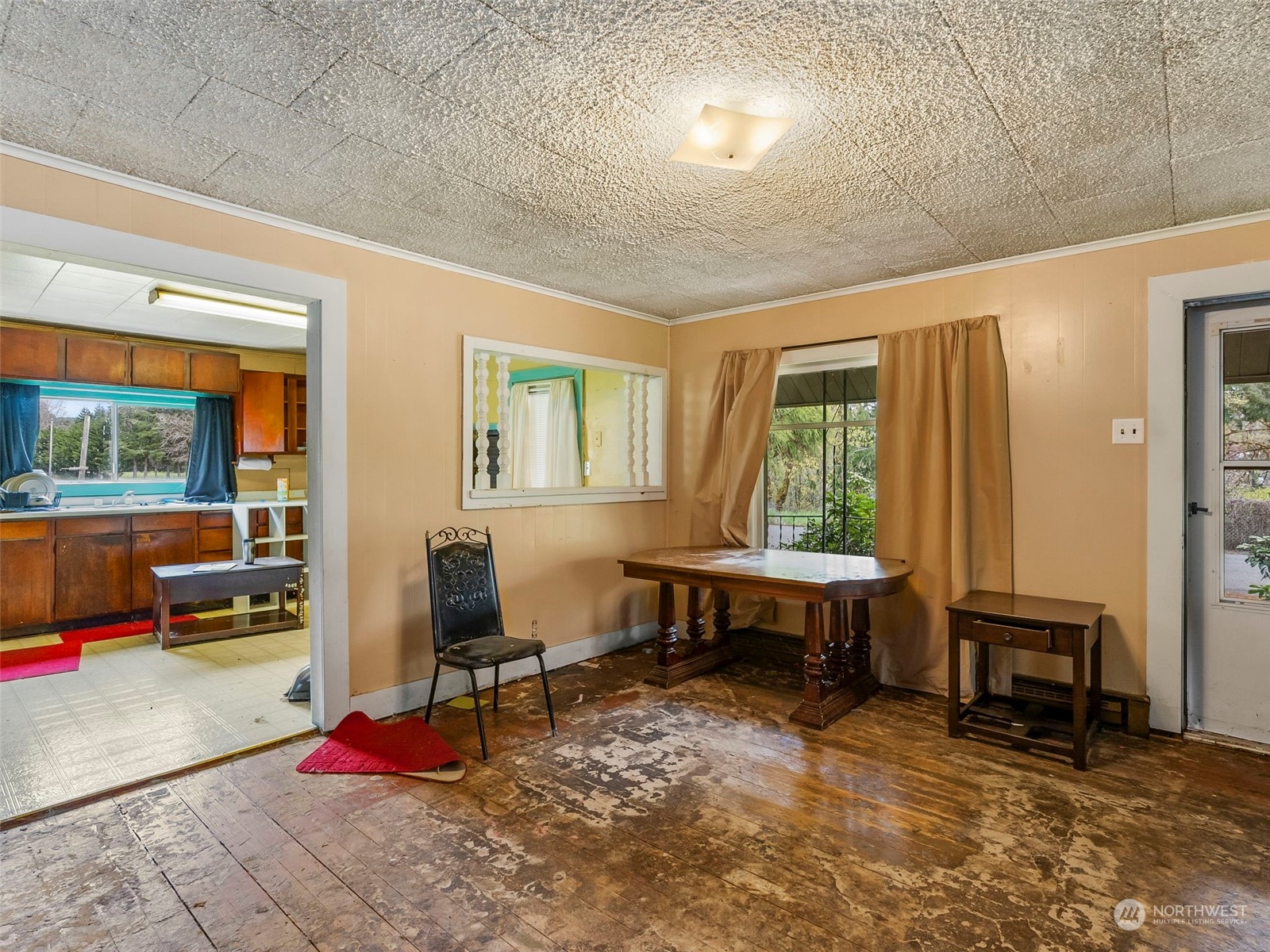 121 Jones Road Property Photo 9