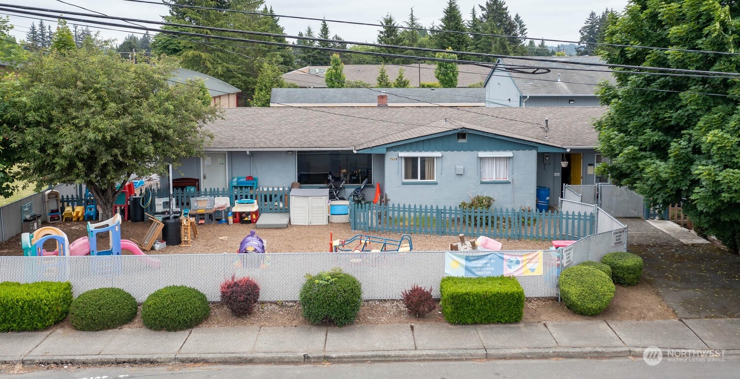 7229 3333 164th Street Sw Avenue Property Photo 1