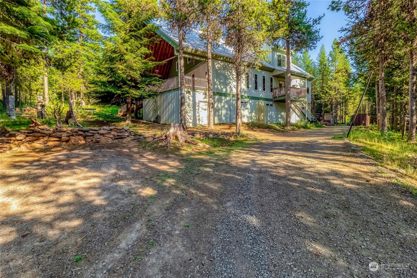 77667 Jack Pine Lane Property Photo 2