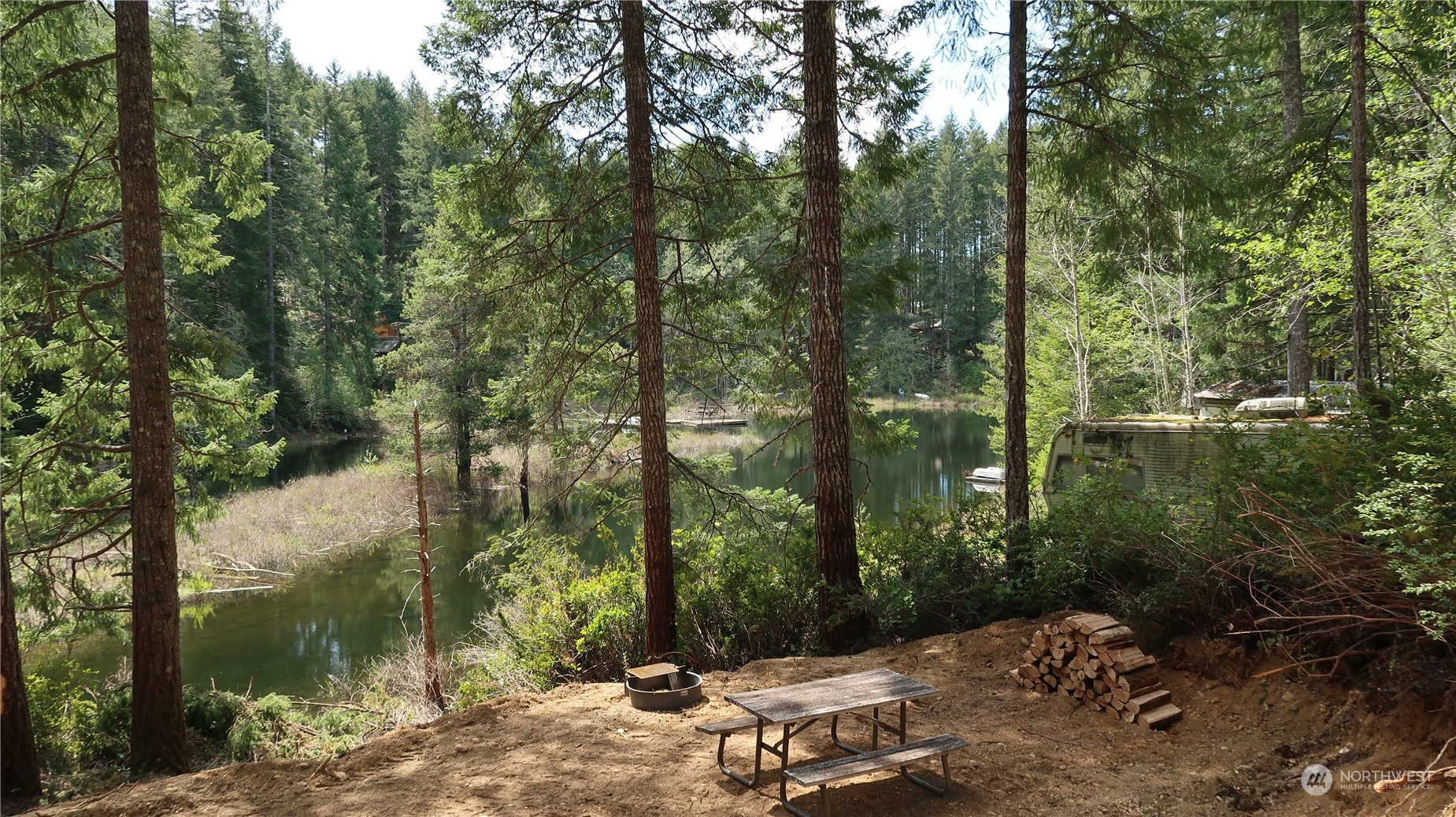 0 Lot 10 Ne Lakeview Pl Property Photo