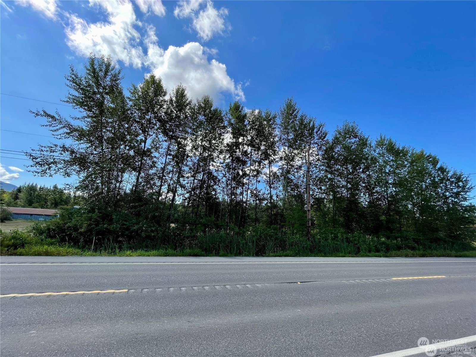 2571 E Smith Road Property Photo 10