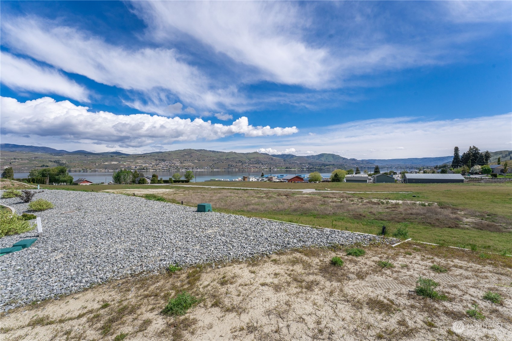178 Loretta Lane Property Photo 2