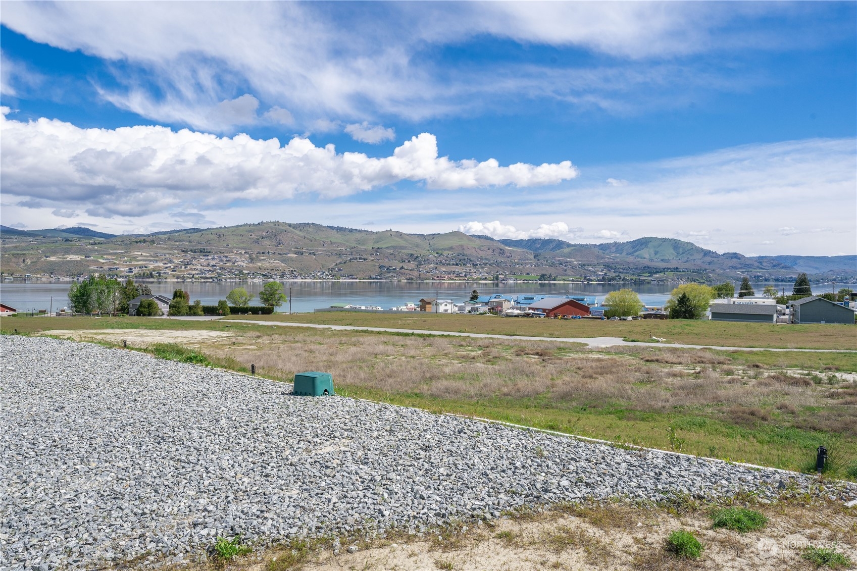 178 Loretta Lane Property Photo 3