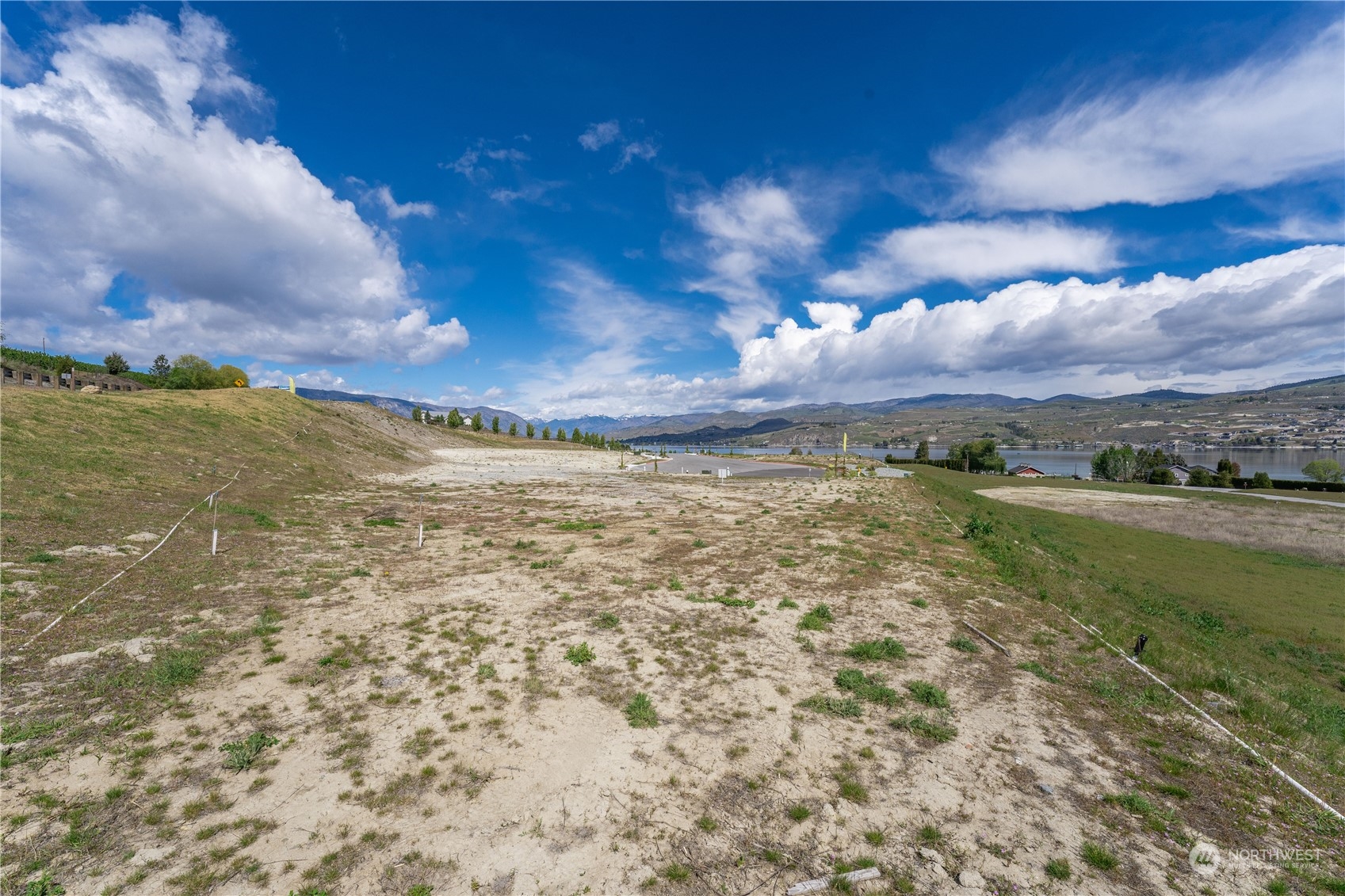 178 Loretta Lane Property Photo 4