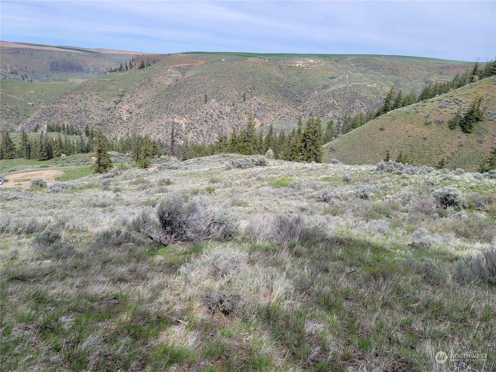 98 Tyee View Loop Rd Property Photo 16
