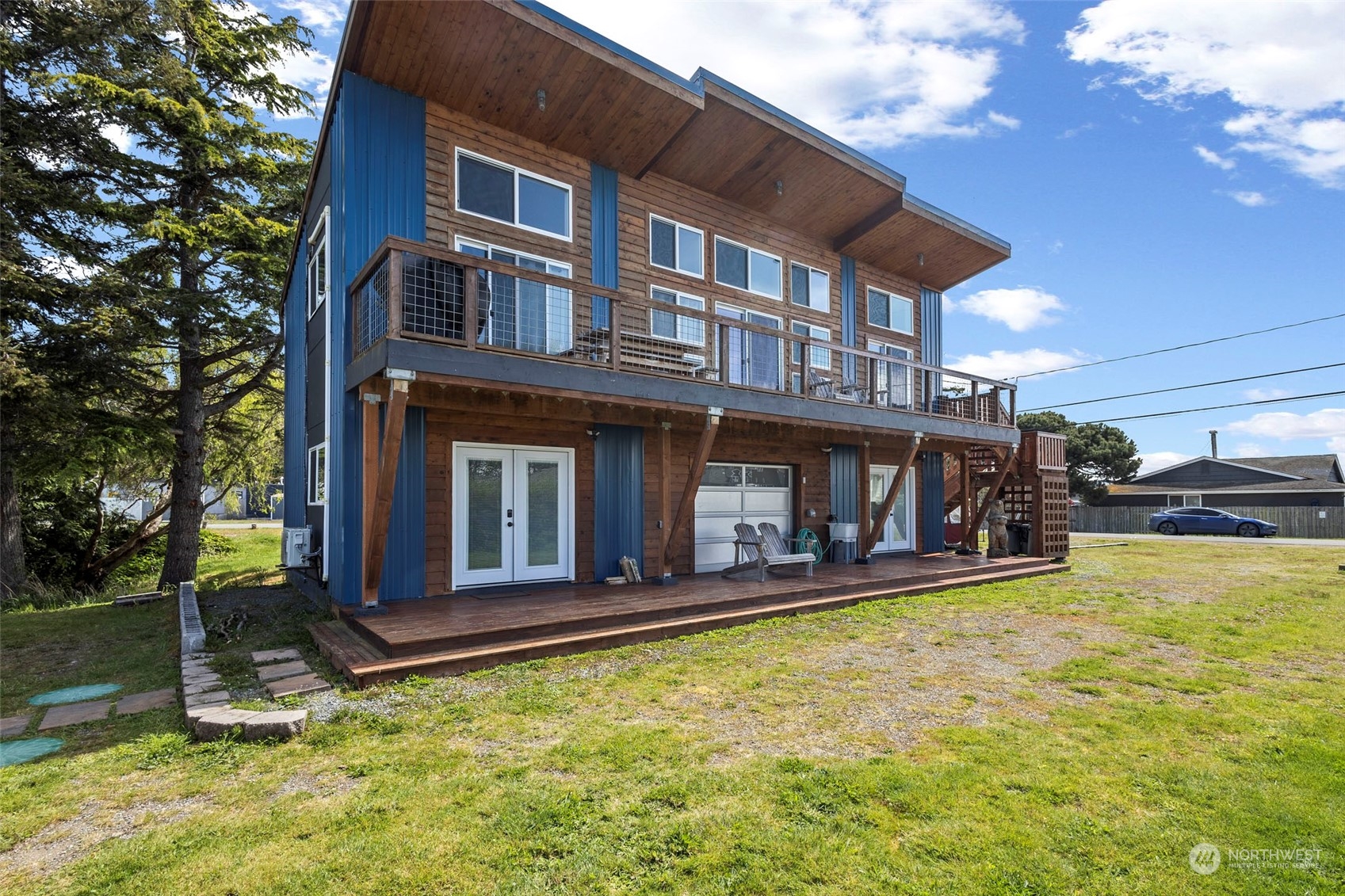 75 Salmon Street Property Photo