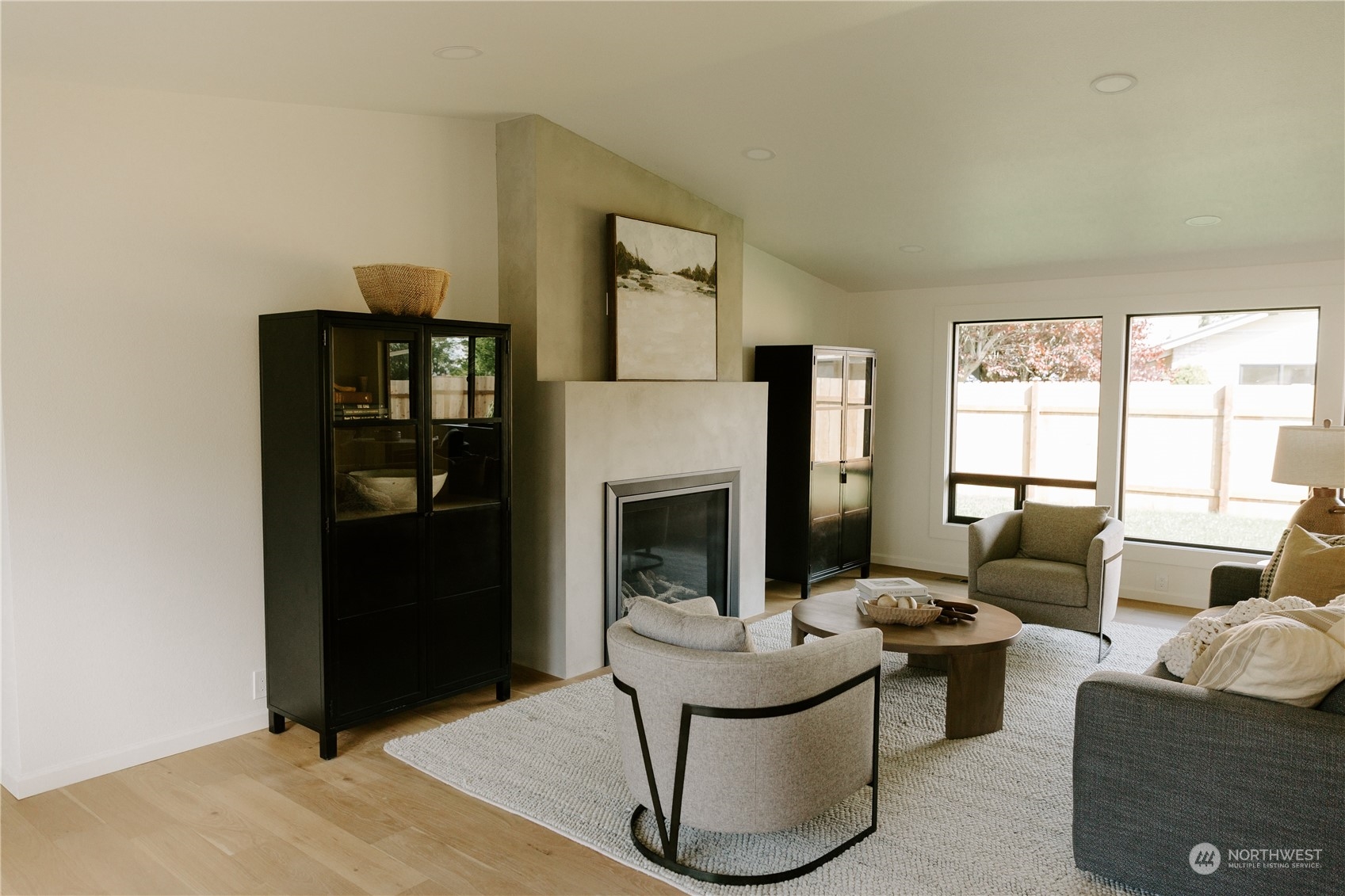 16558 Country Club Drive Property Photo 7