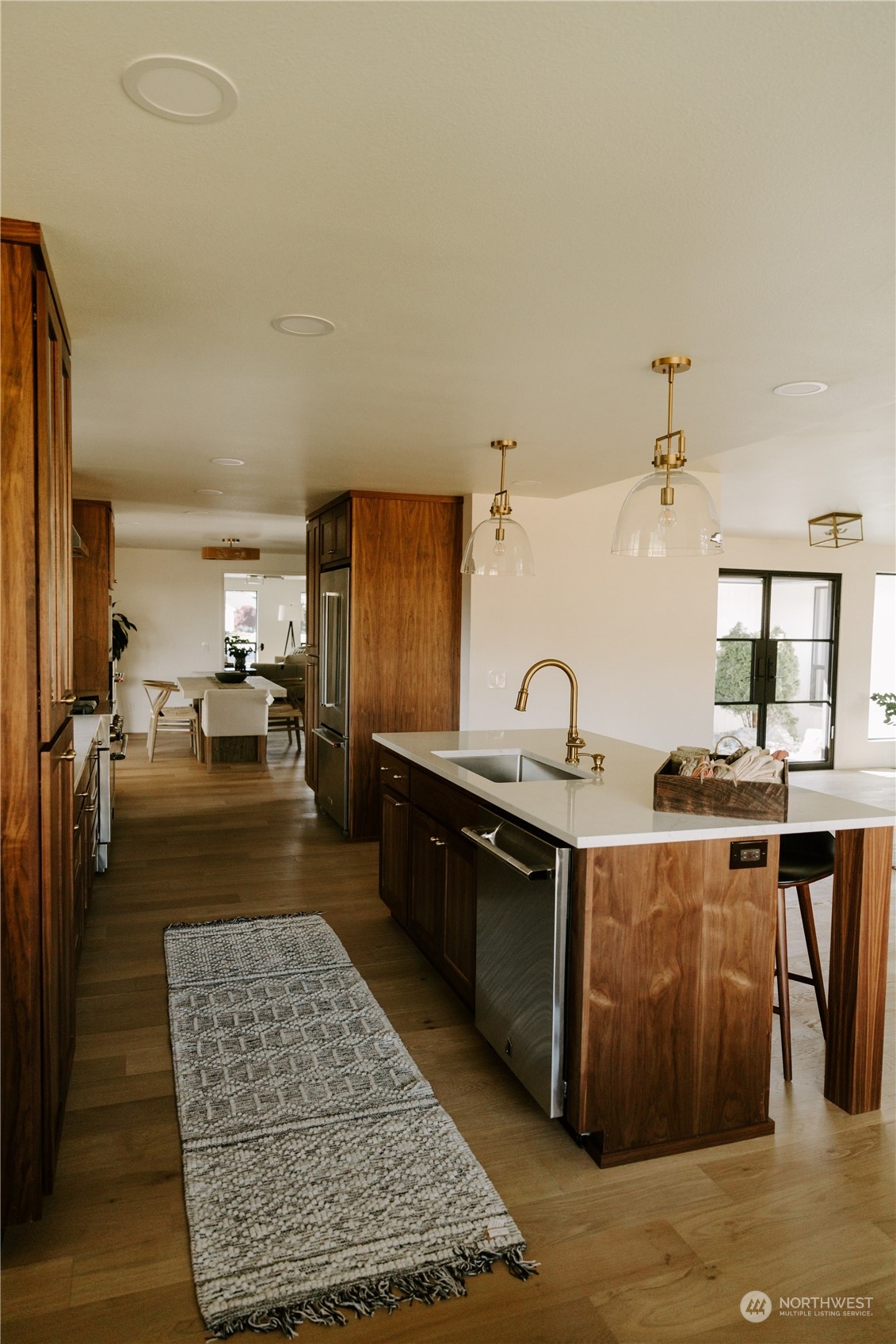 16558 Country Club Drive Property Photo 11