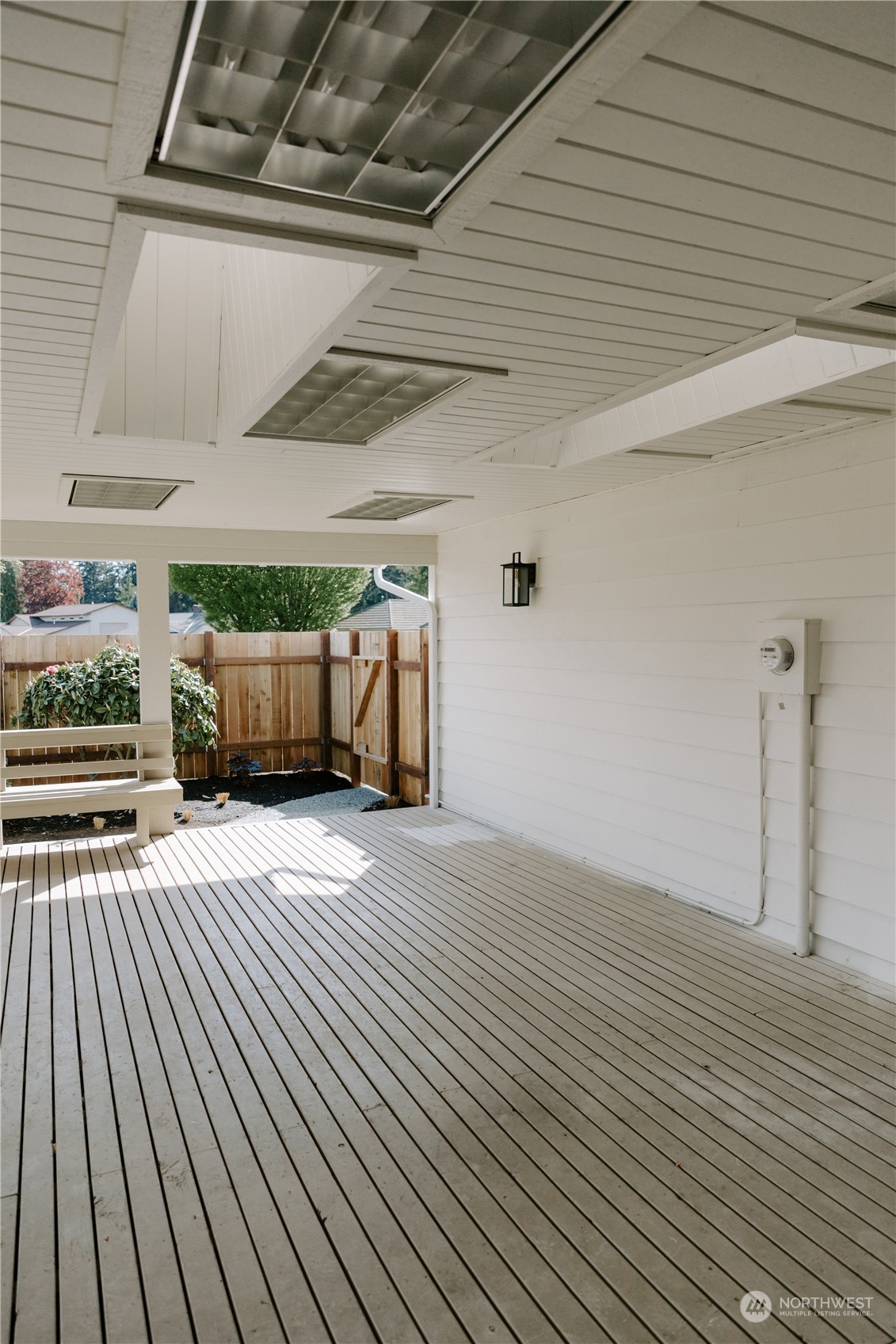16558 Country Club Drive Property Photo 19