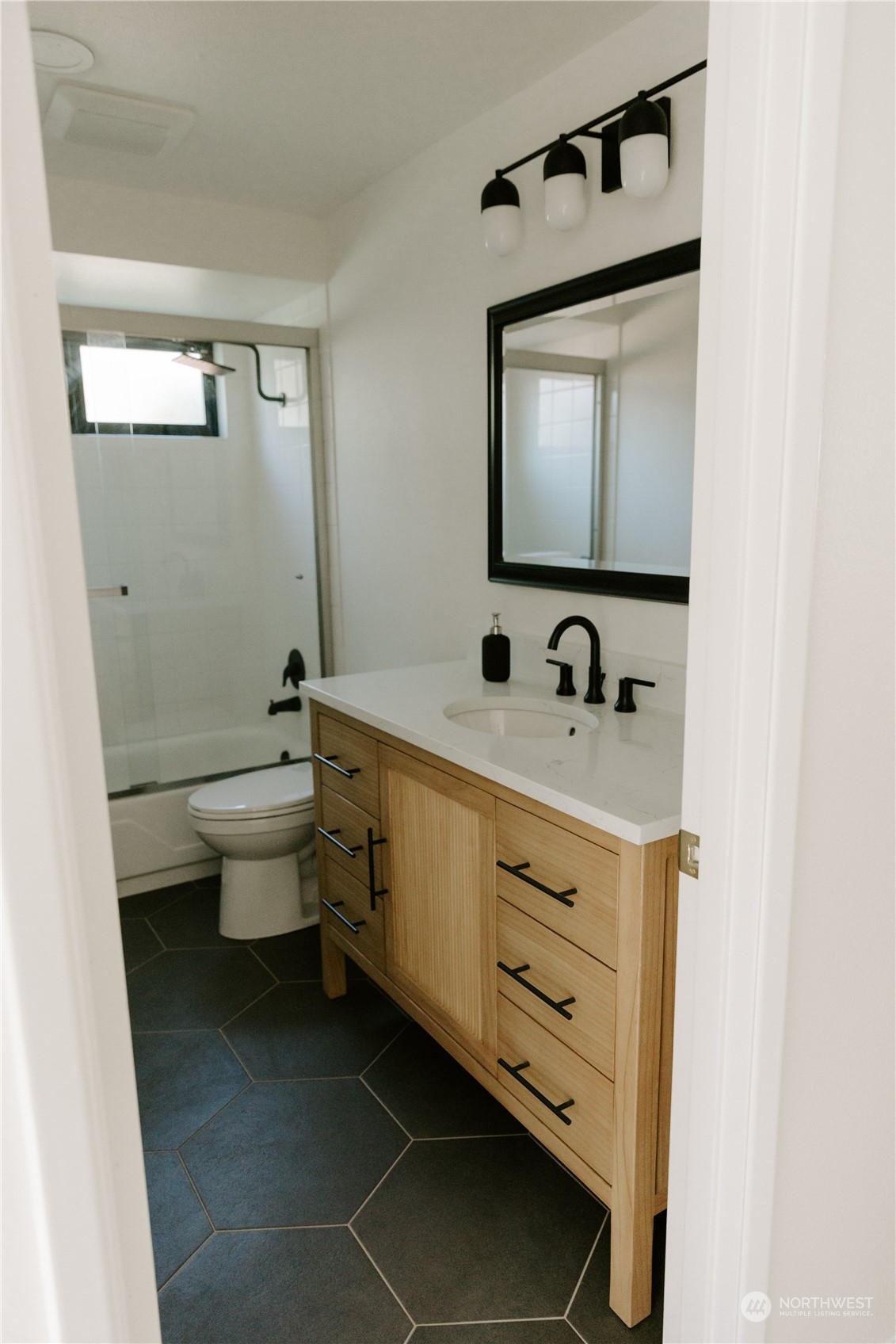 16558 Country Club Drive Property Photo 29
