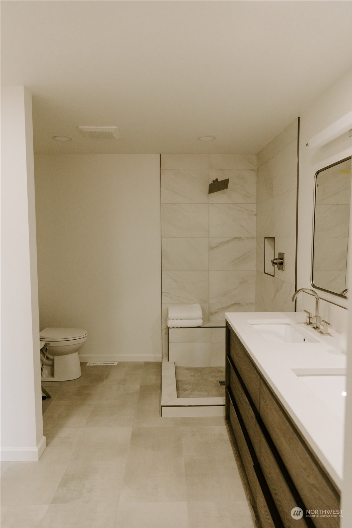16558 Country Club Drive Property Photo 32