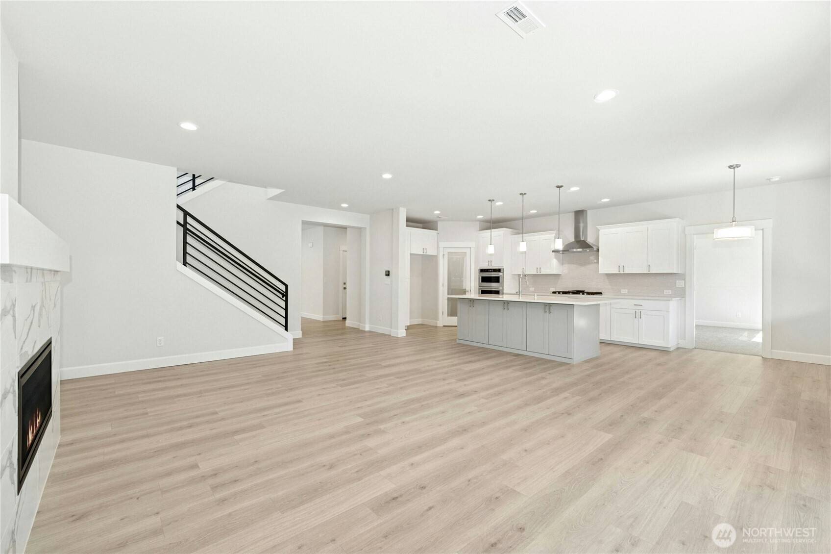 22828 61st St E #300 Property Photo 15
