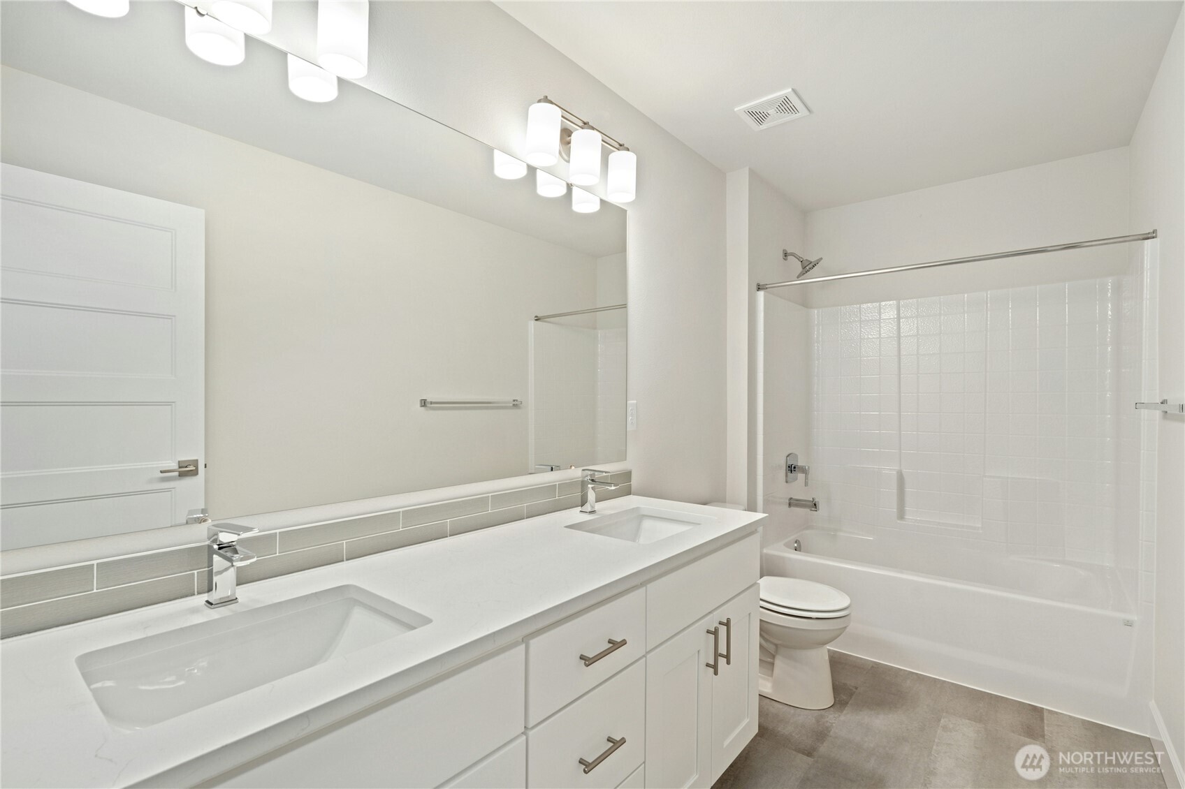 22828 61st St E #300 Property Photo 34