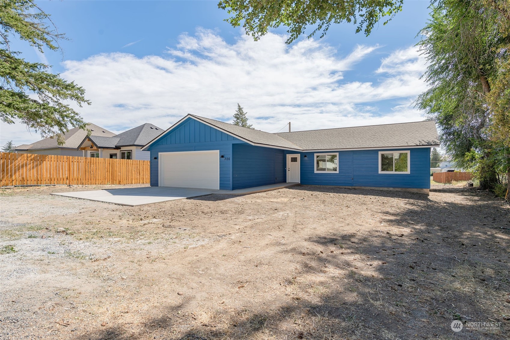 306 W Walnut Street Property Photo