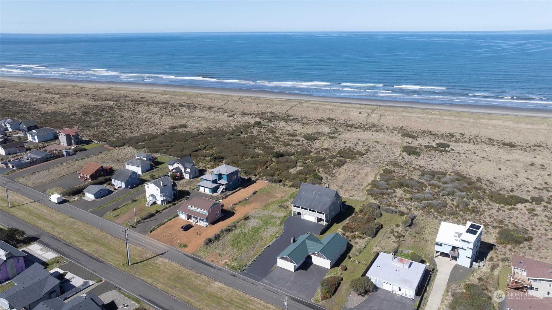1077 Ocean Shores Boulevard Property Photo 9
