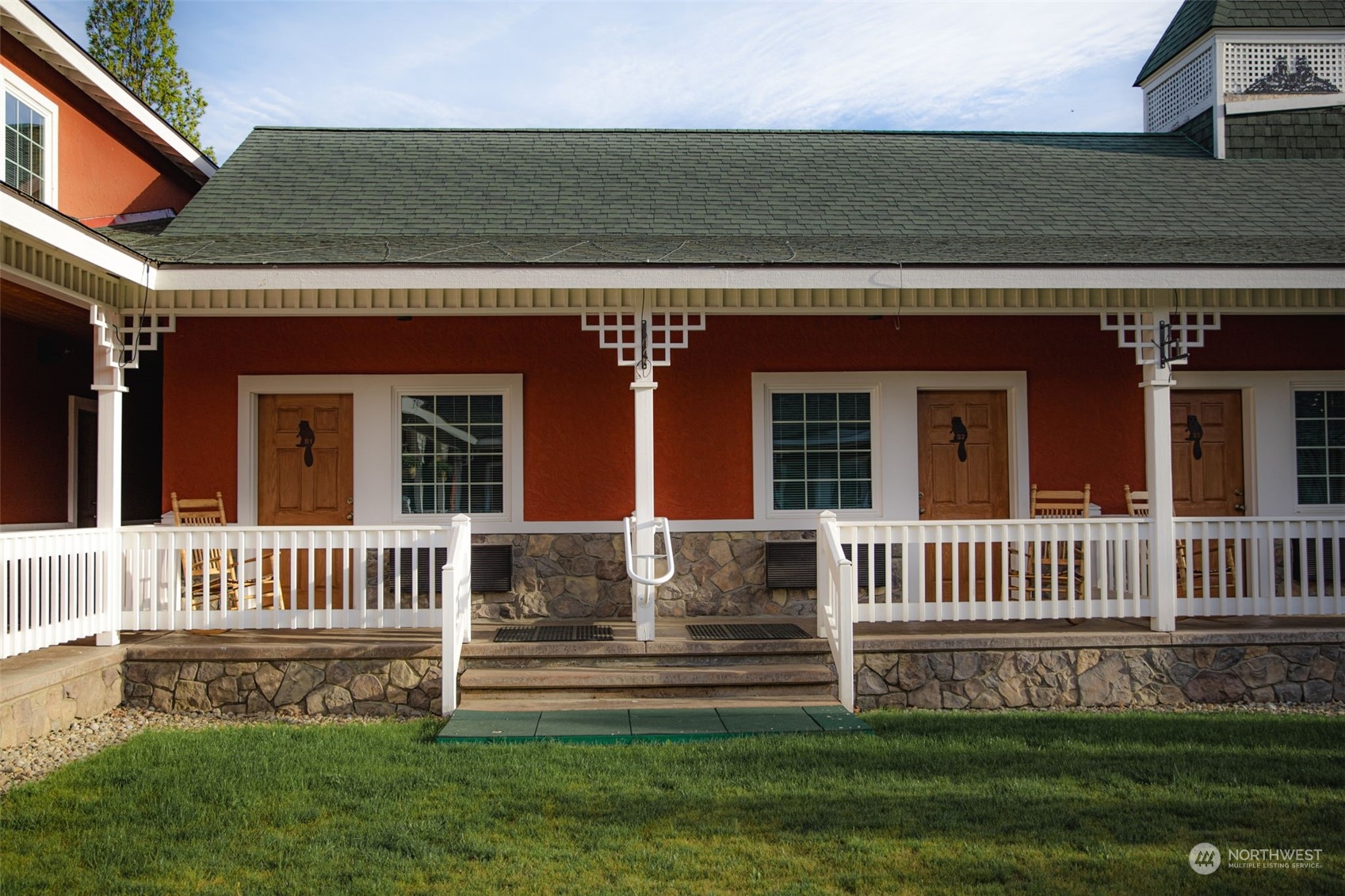 2237560 Property Photo 5
