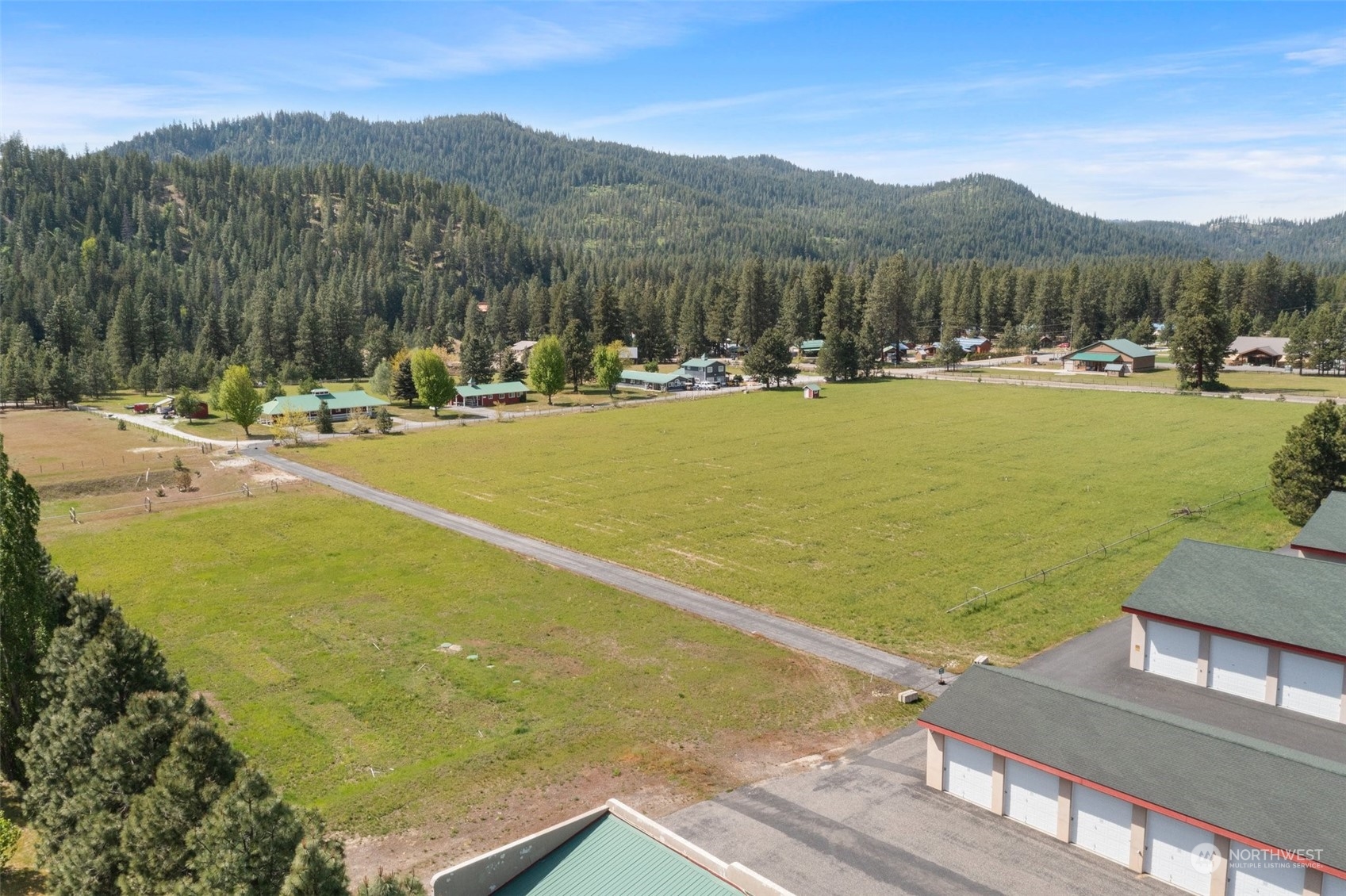 2237560 Property Photo 14