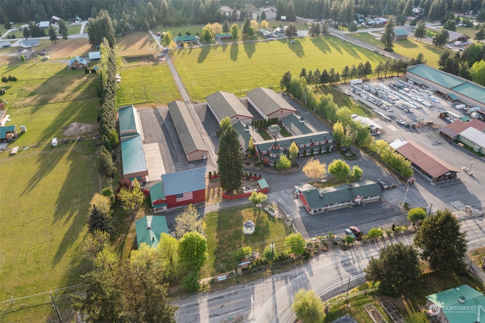 2237560 Property Photo 17