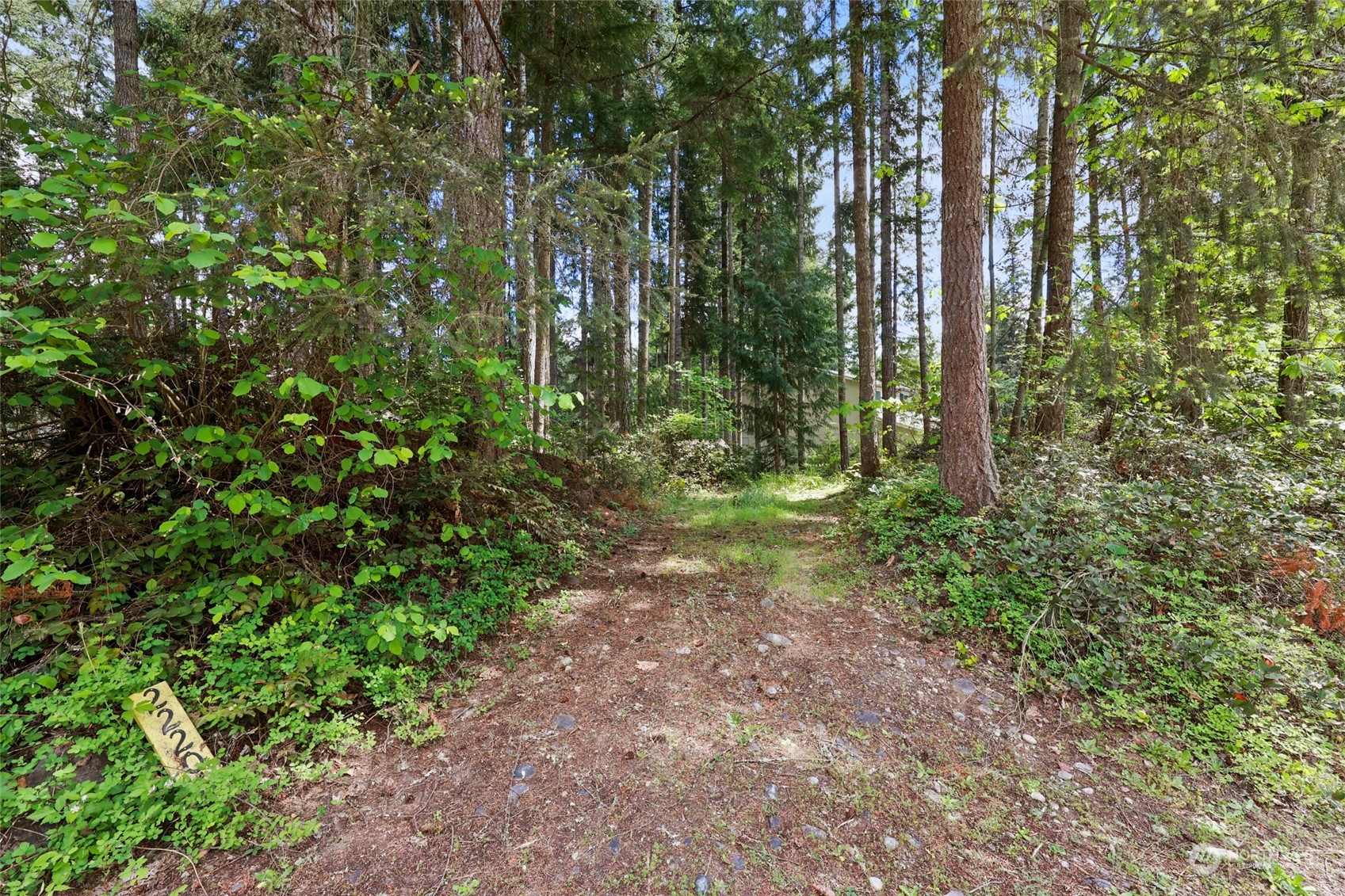 22206 Bluewater Court Property Photo 16