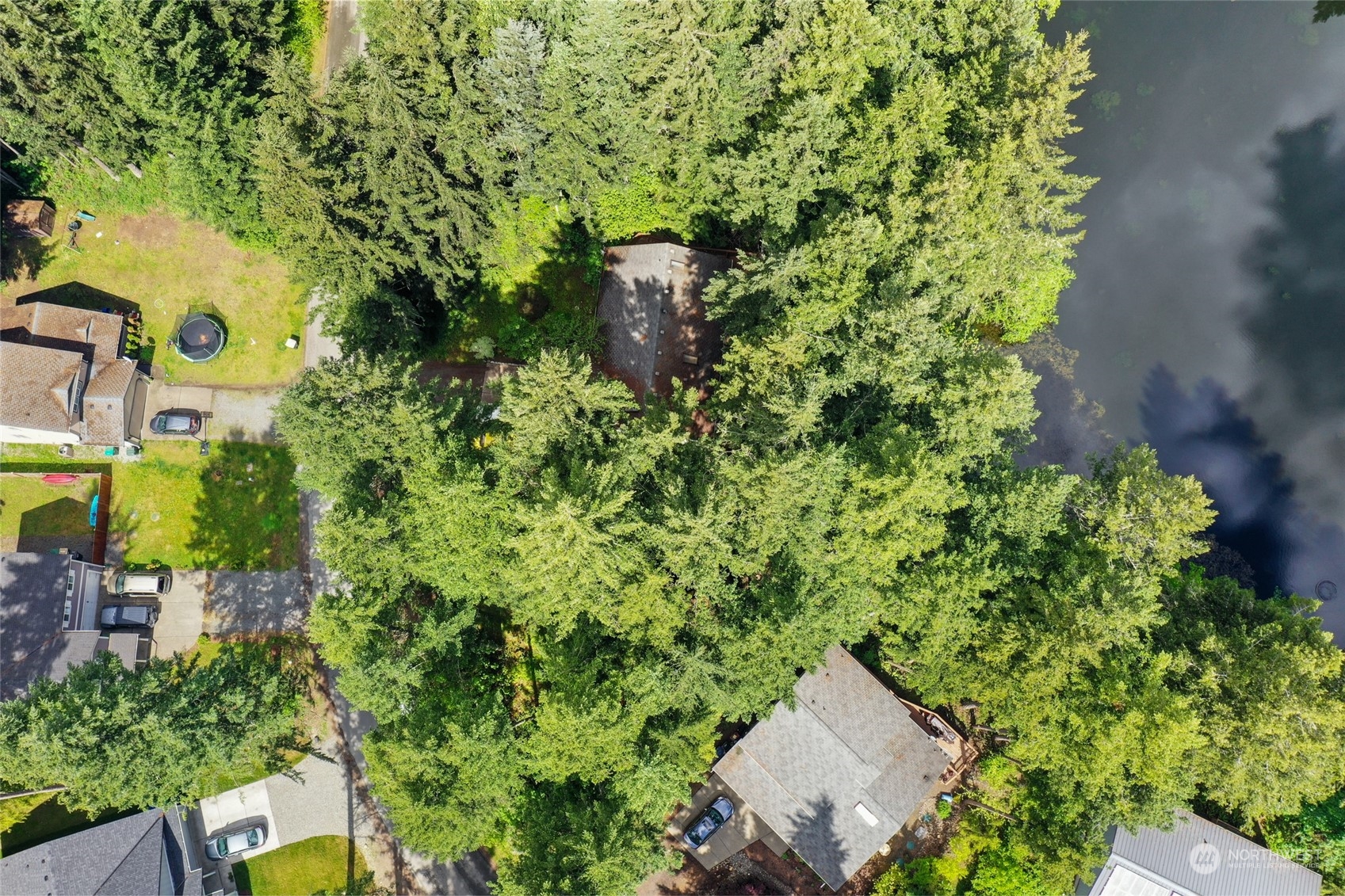22206 Bluewater Court Property Photo 17