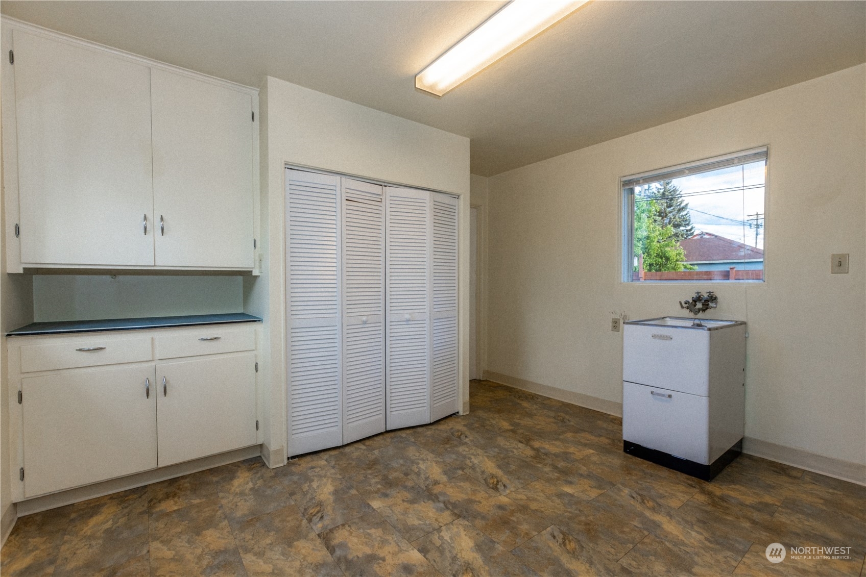 518 S 63rd Street Property Photo 12