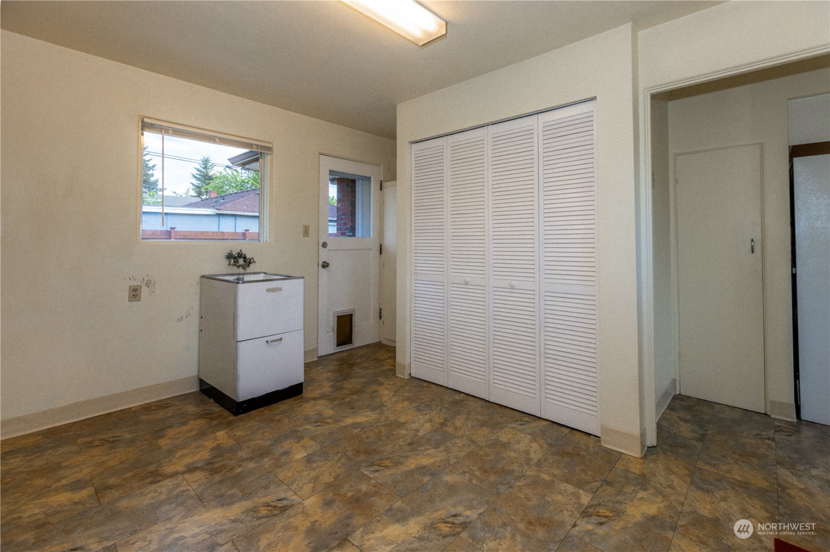 518 S 63rd Street Property Photo 13