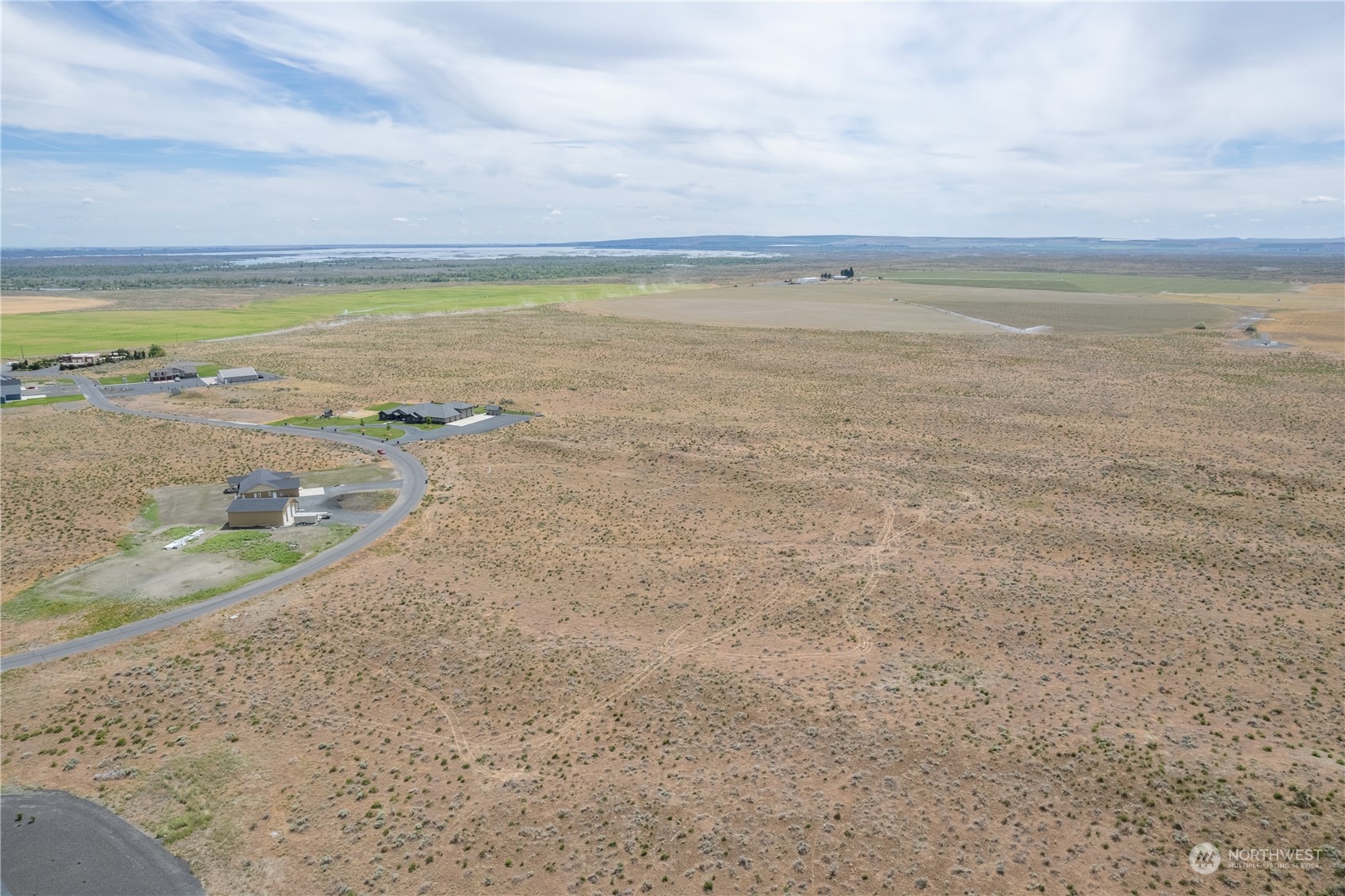452 Se Desert Hills Loop Road Property Photo 10