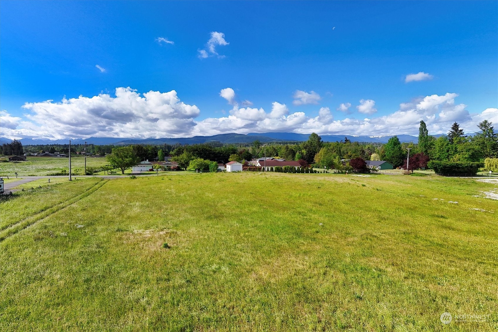999 Spath Road Property Photo 1