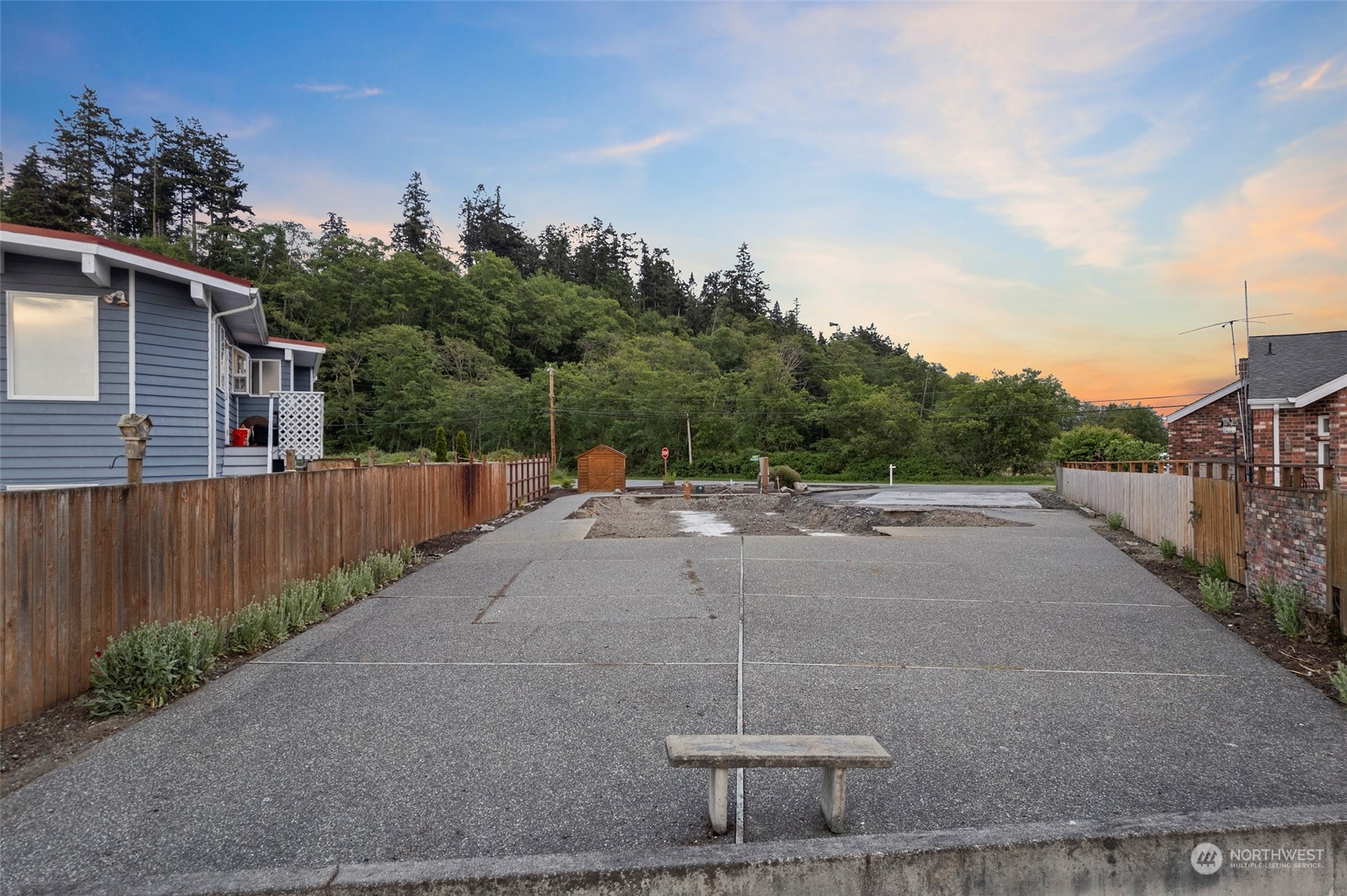 109 Salmon Street Property Photo 8