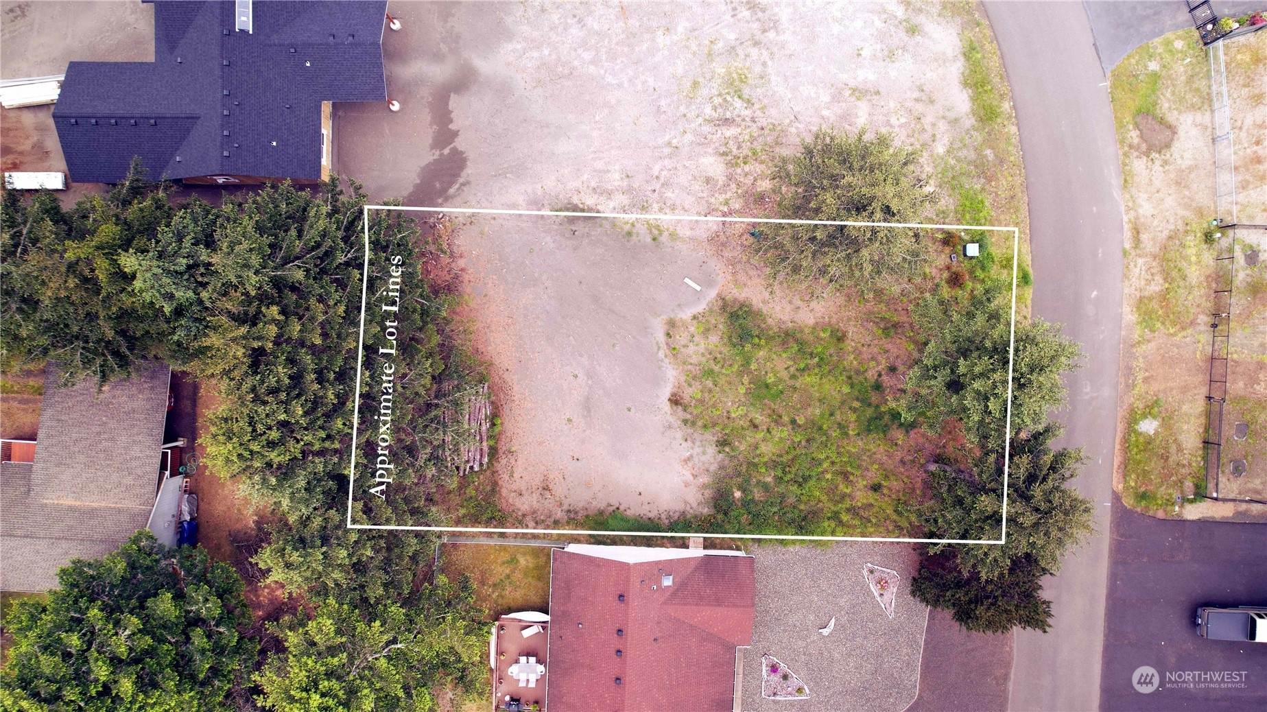 753 Island Circle Property Photo 11