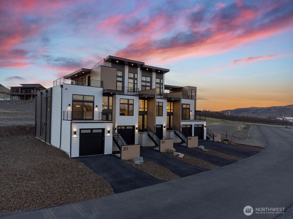 20 Chinook Drive Property Photo 8