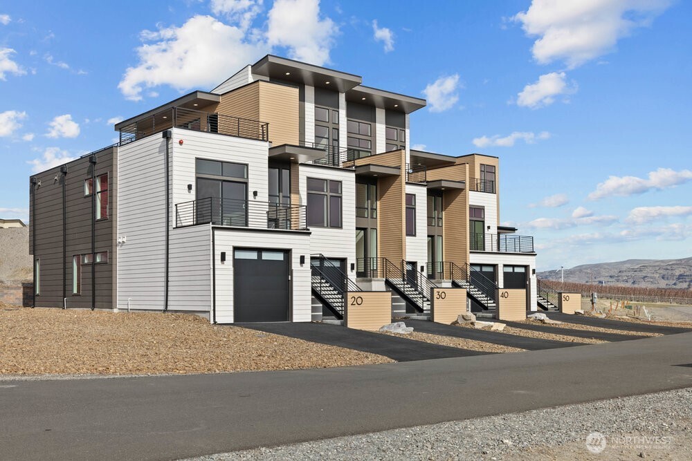 20 Chinook Drive Property Photo 10