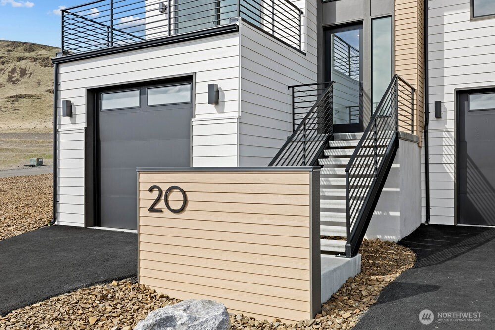 20 Chinook Drive Property Photo 12