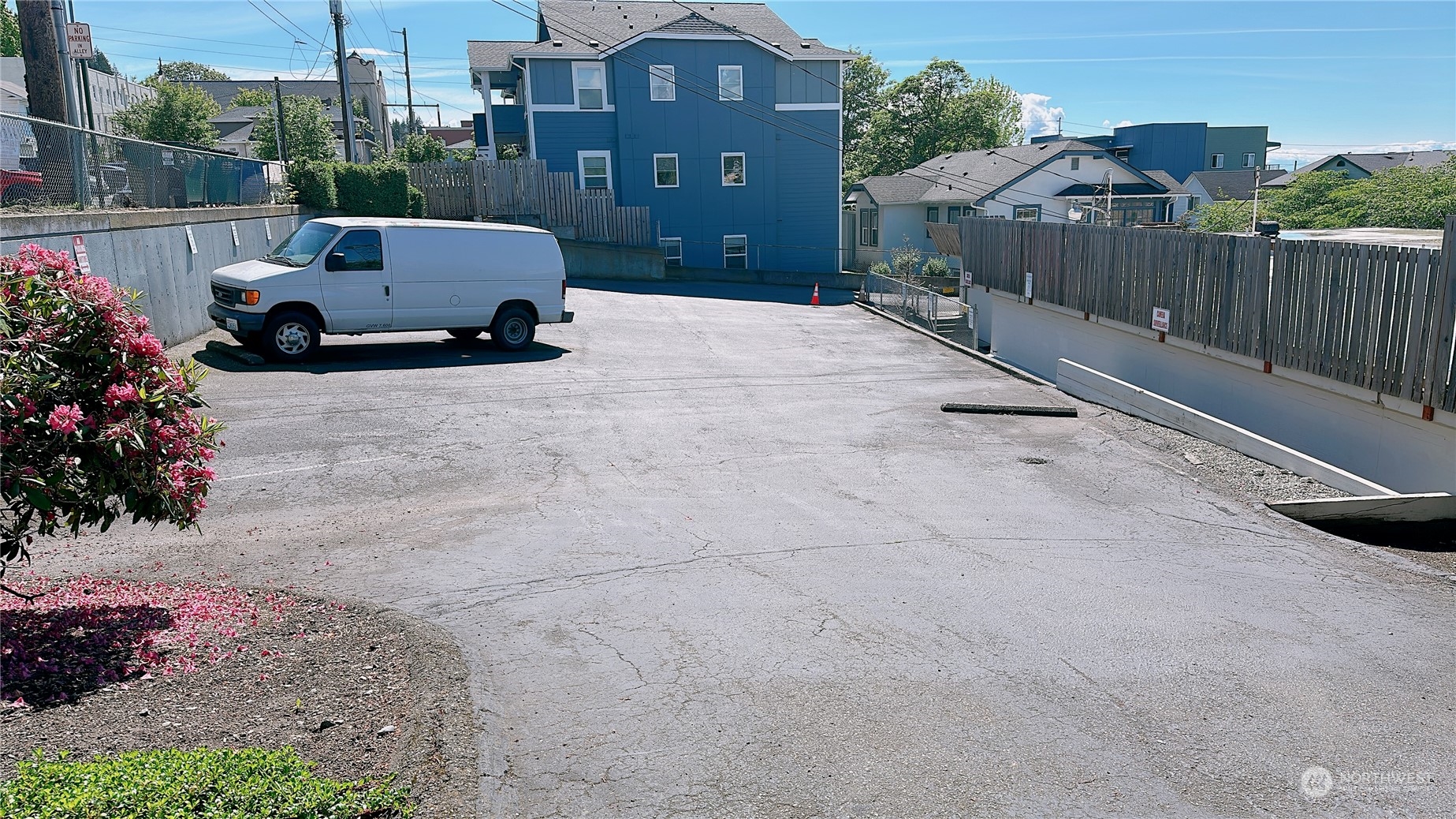 1126 N Forest Street Property Photo 15