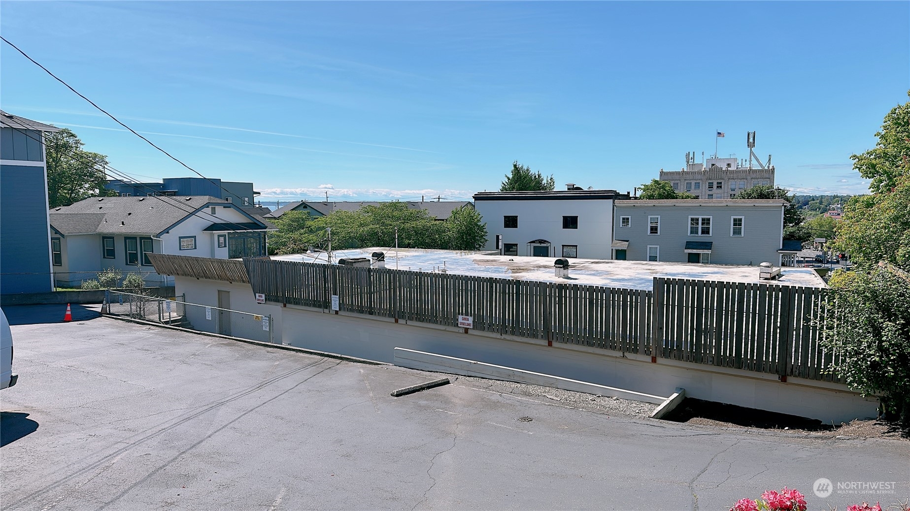 1126 N Forest Street Property Photo 16
